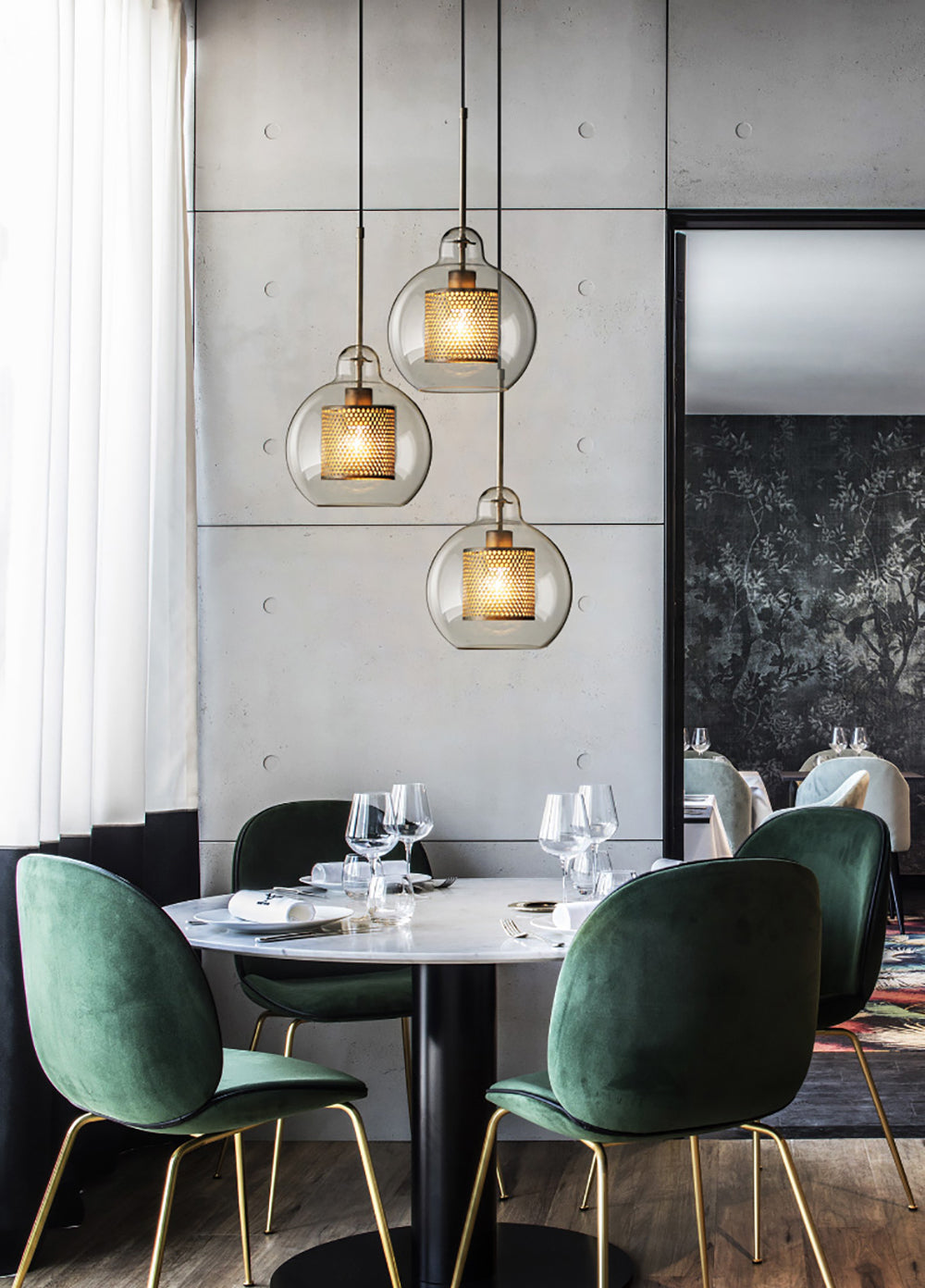 Lustra Pendant Lamp Chiswick Glass for Living Room-Neutral Decor