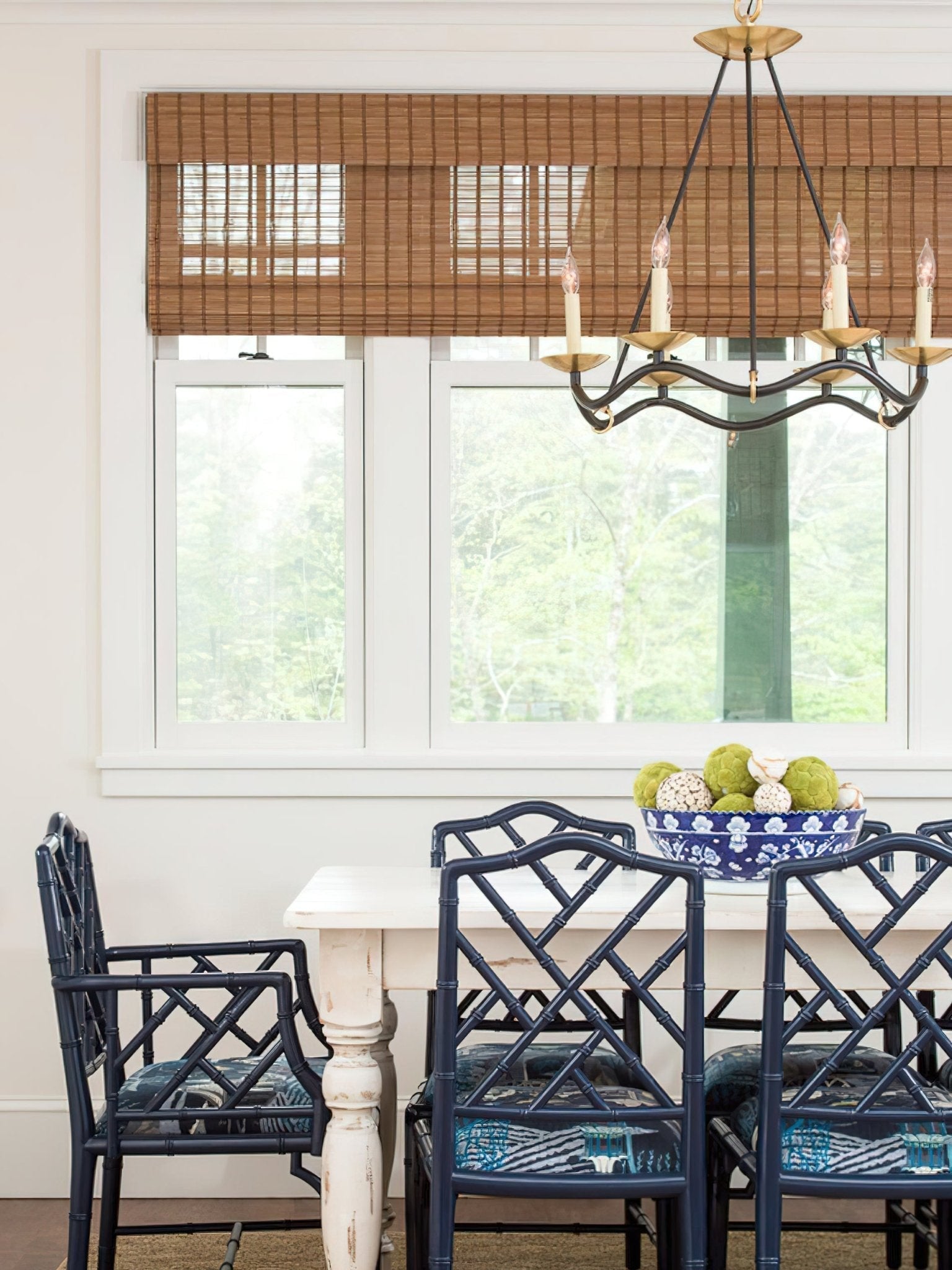 Evenor Elegance Vintage Brass Chandelier-Neutral Decor