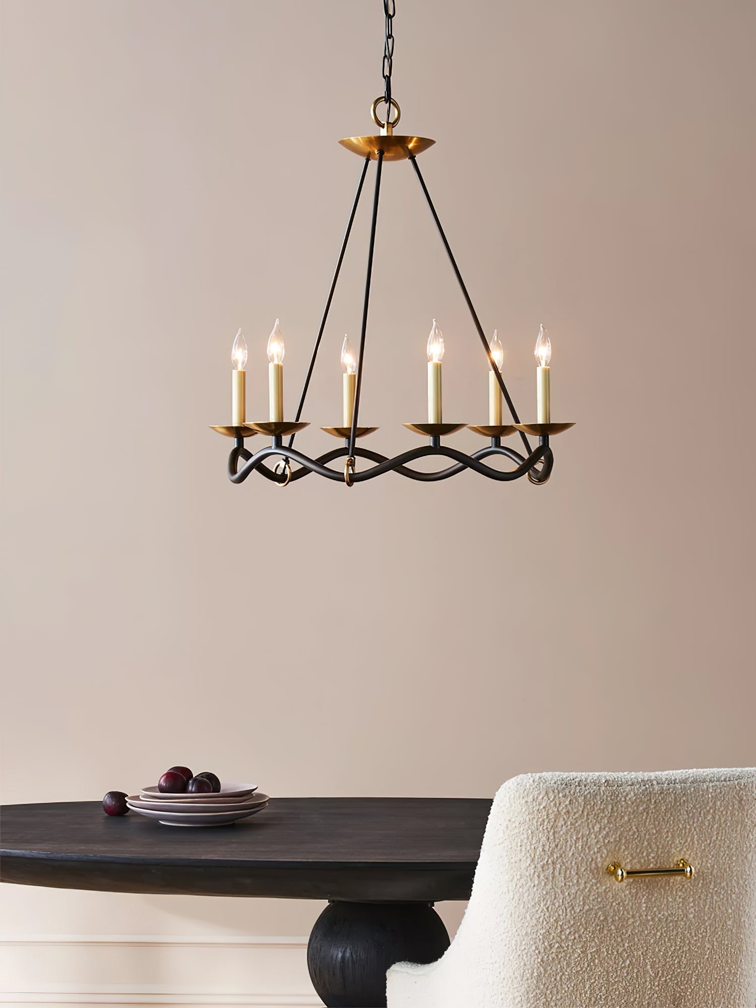 Evenor Elegance Vintage Brass Chandelier-Neutral Decor