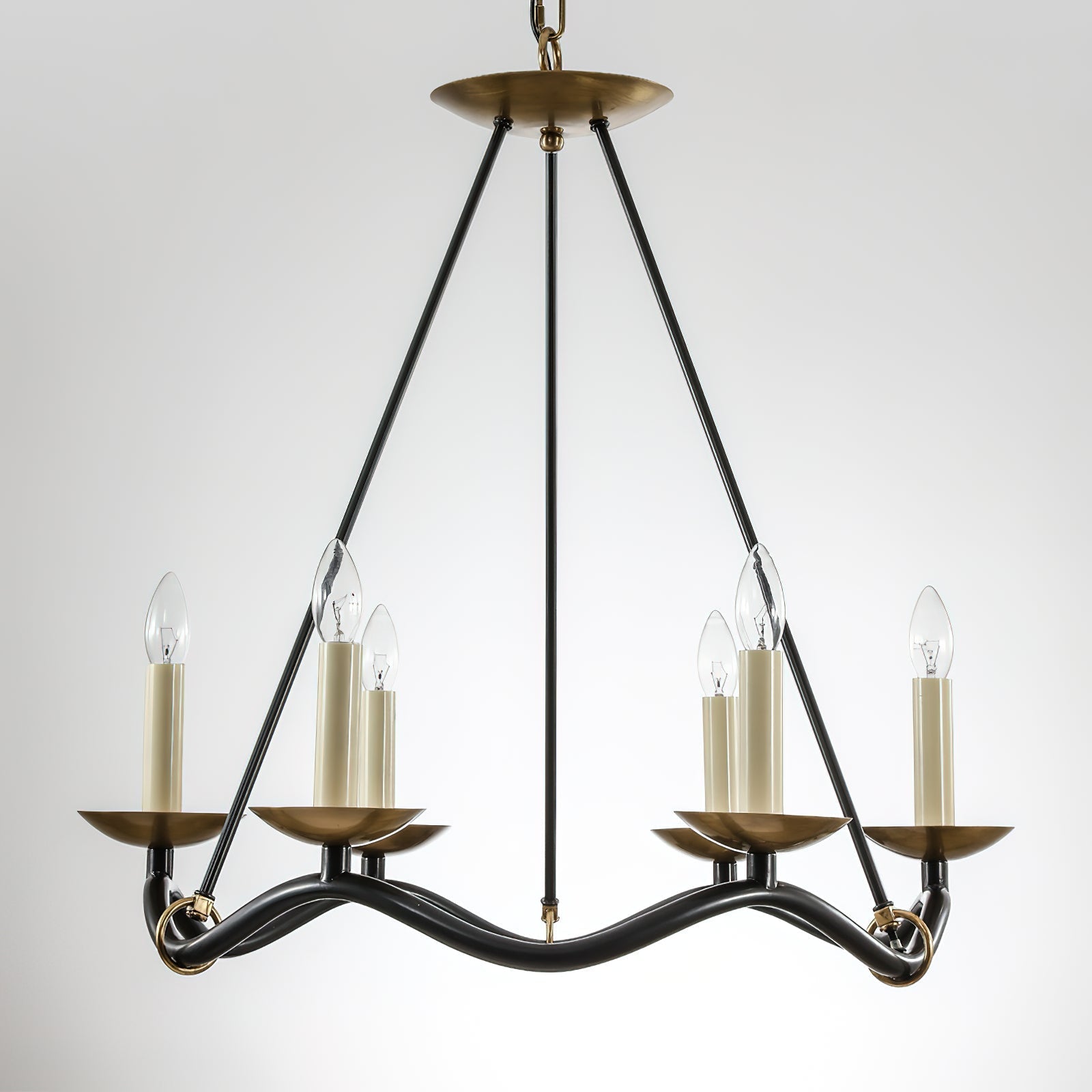 Evenor Elegance Vintage Brass Chandelier-Neutral Decor