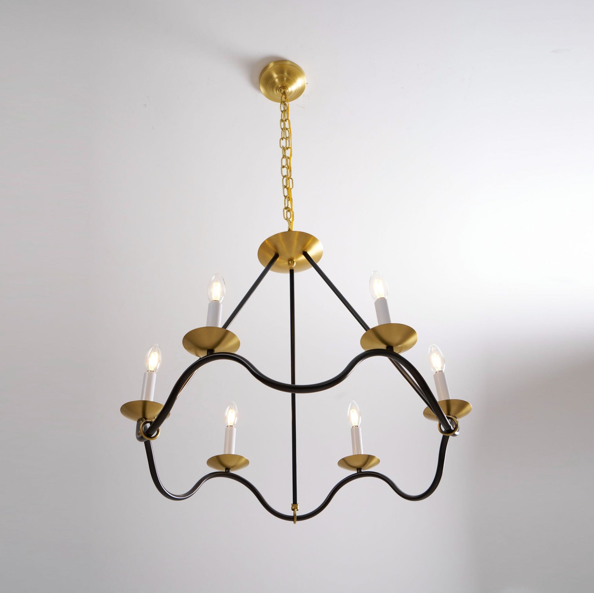 Evenor Elegance Vintage Brass Chandelier-Neutral Decor