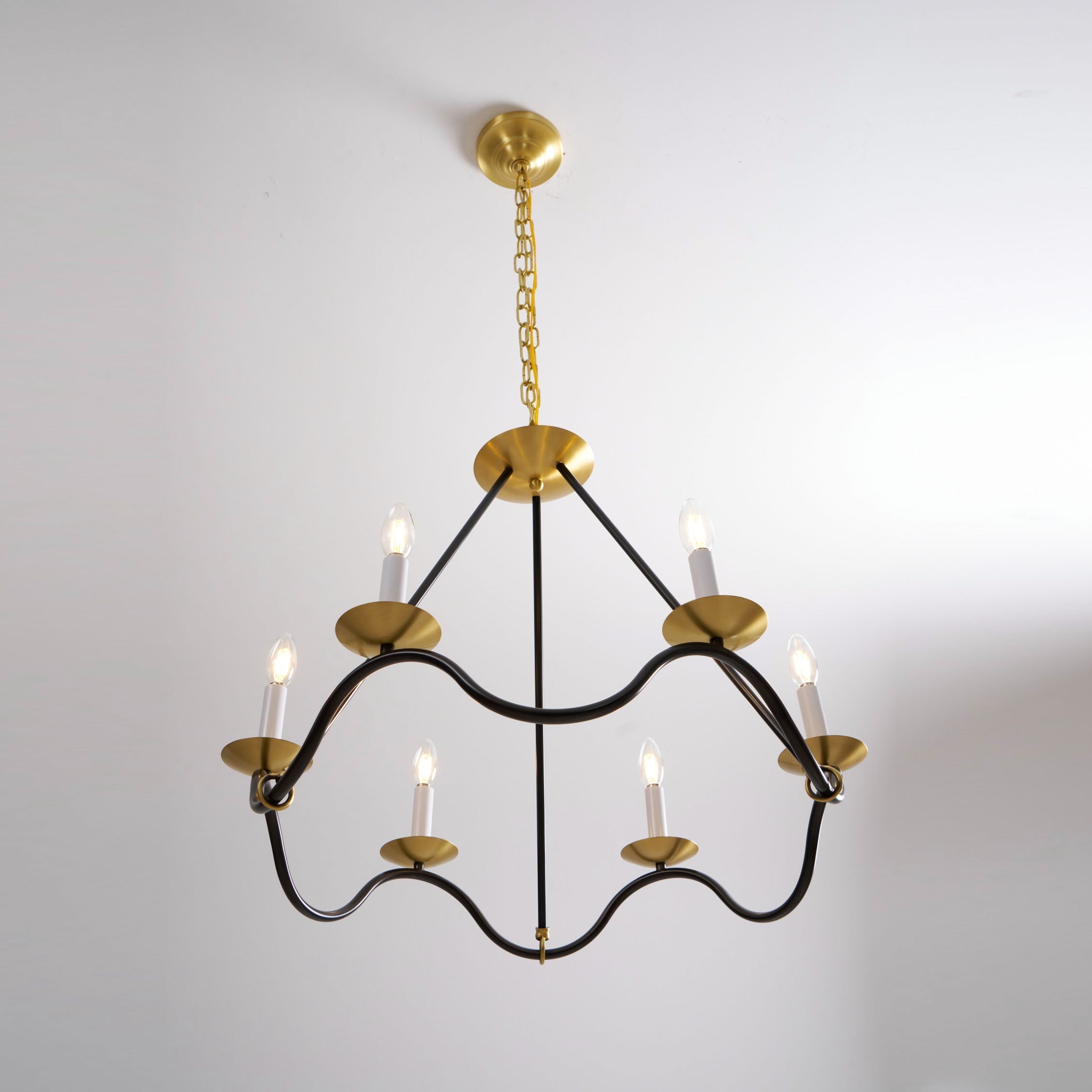 Evenor Elegance Vintage Brass Chandelier-Neutral Decor