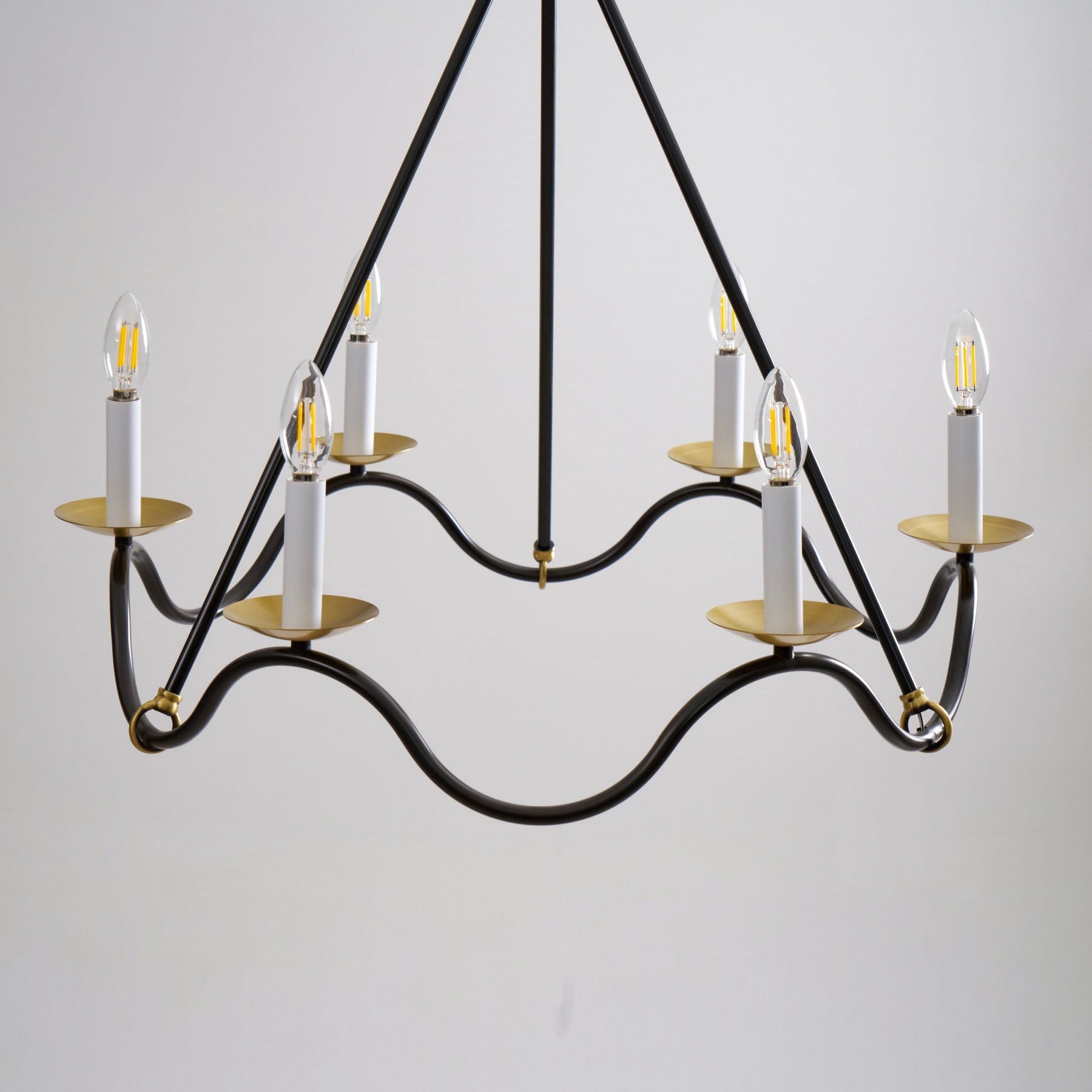 Evenor Elegance Vintage Brass Chandelier-Neutral Decor