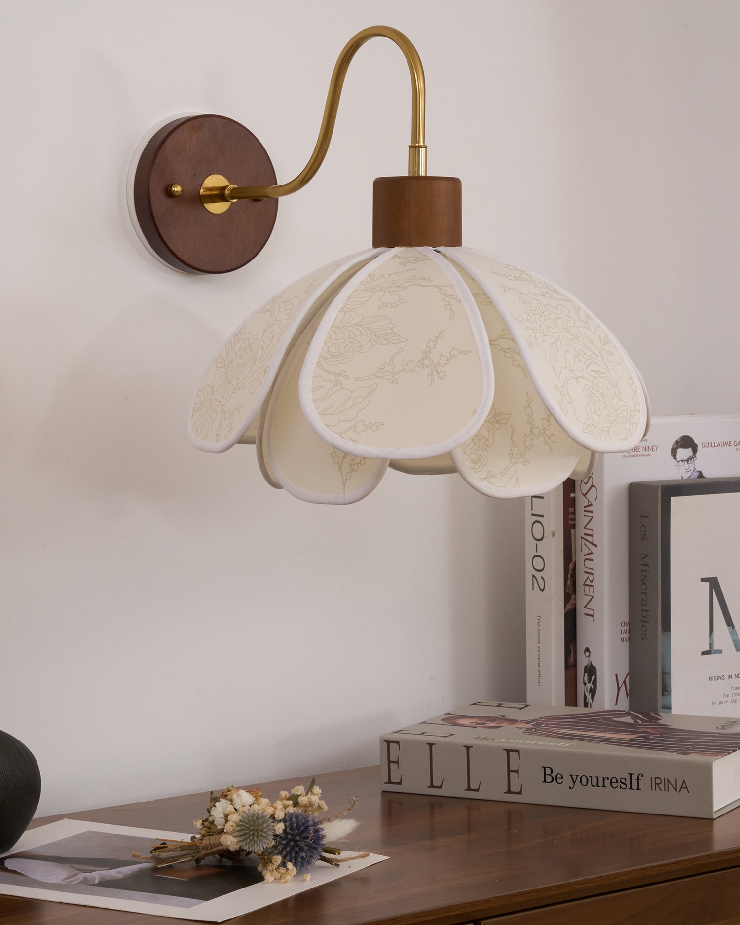 Florayne Vintage Floral Glass Wall Lamp