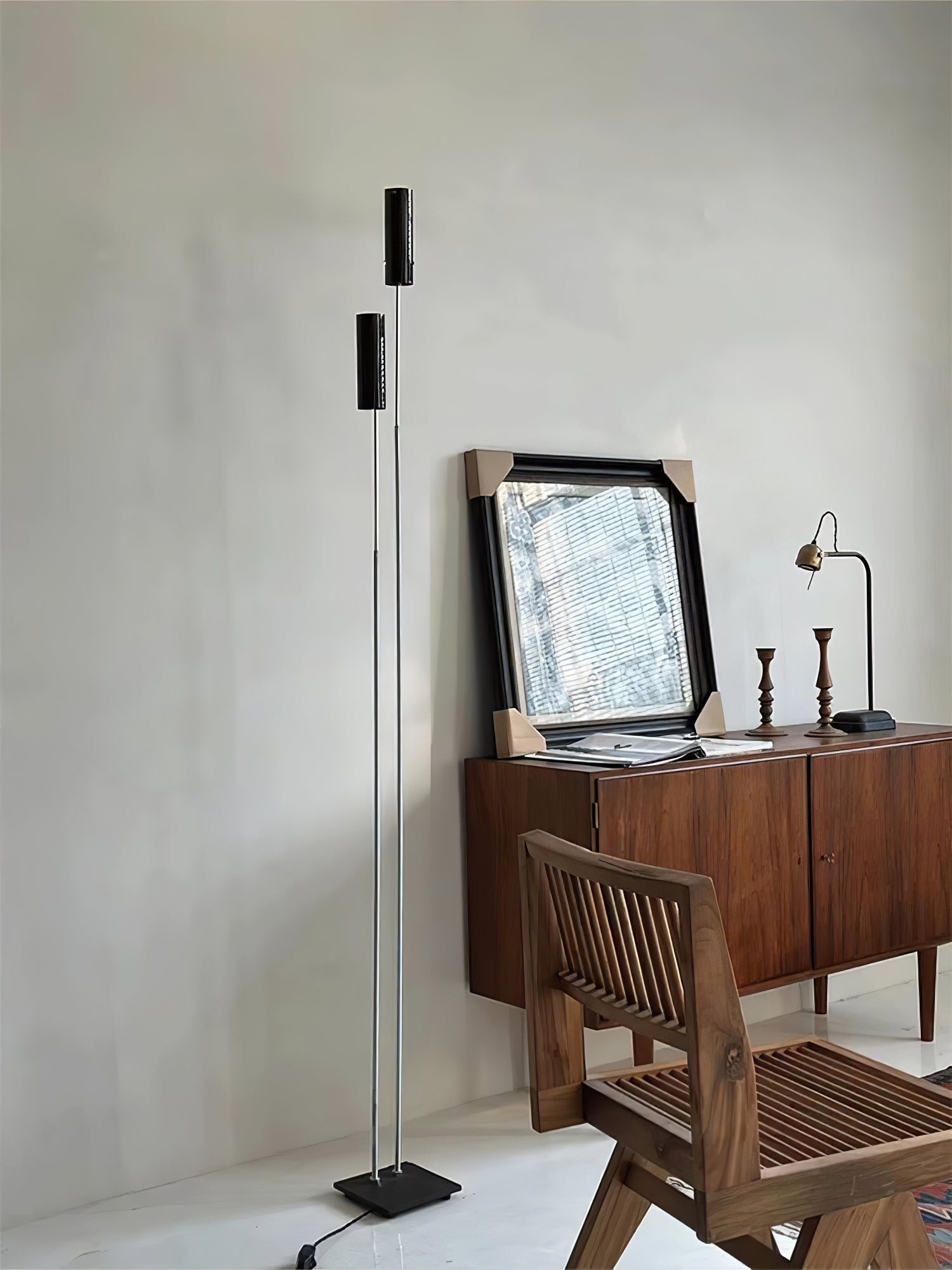 Telum Minimalist Black Floor Lamp-Neutral Decor
