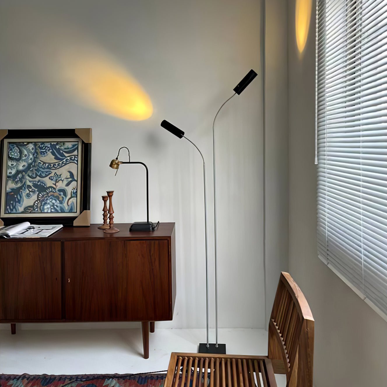 Telum Minimalist Black Floor Lamp-Neutral Decor