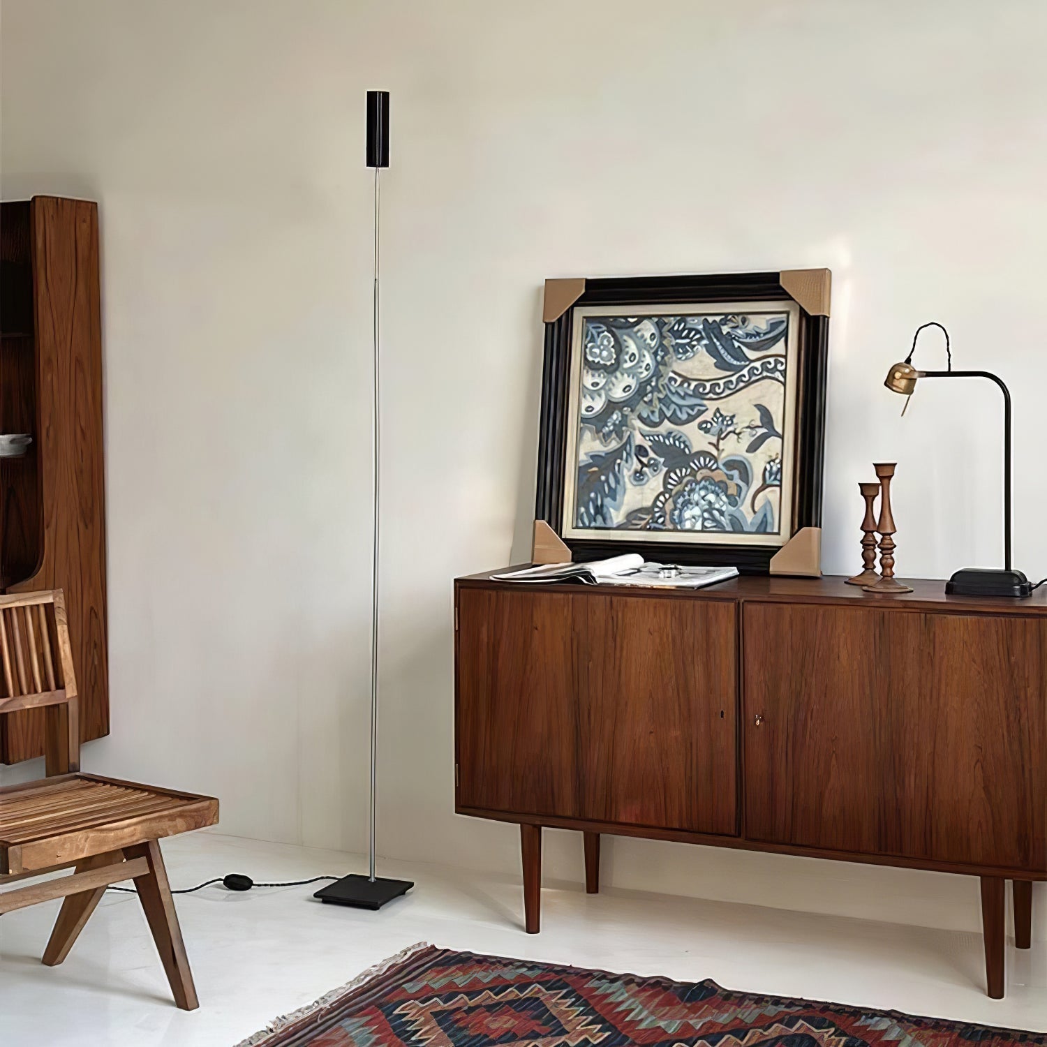 Telum Minimalist Black Floor Lamp-Neutral Decor