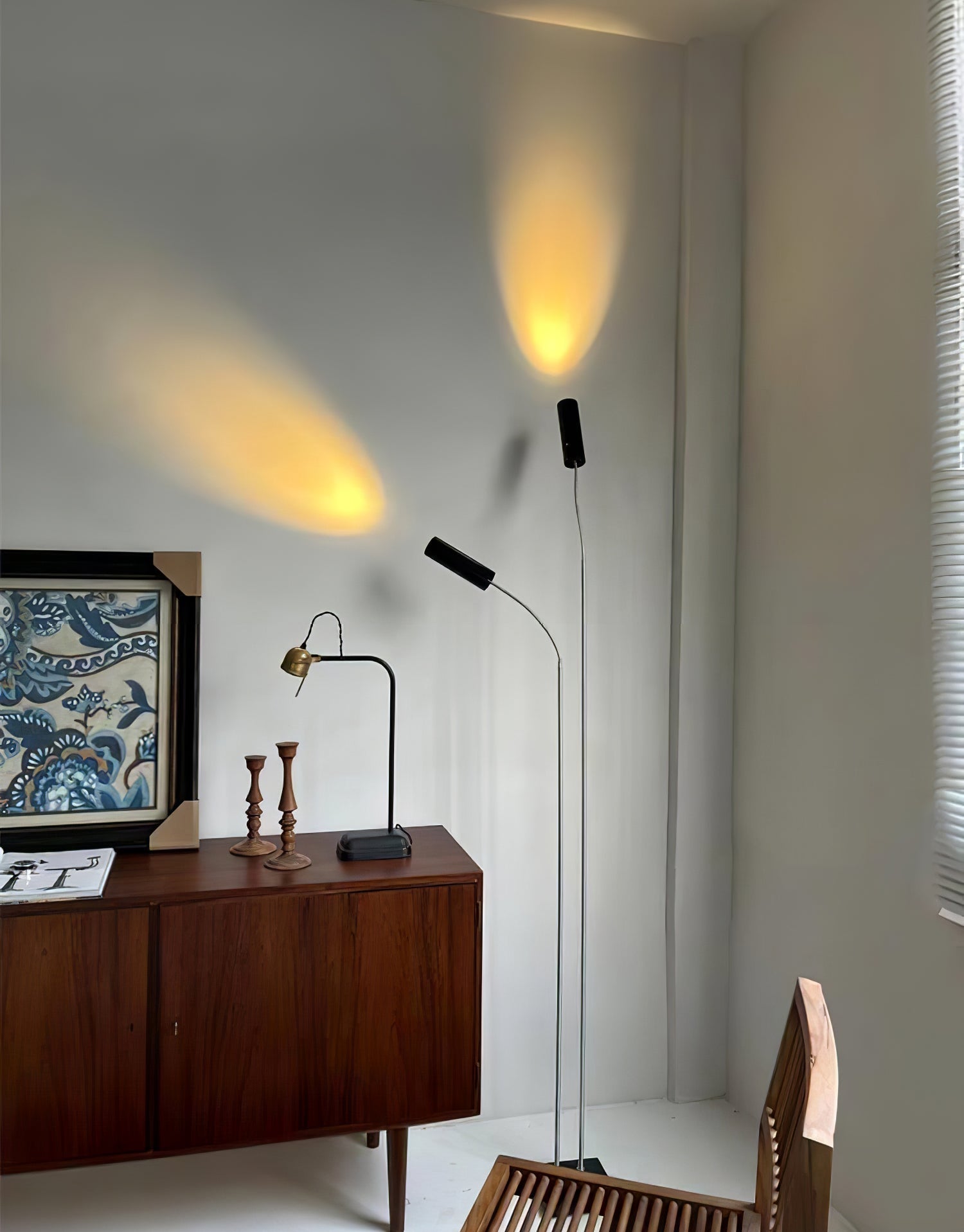 Telum Minimalist Black Floor Lamp-Neutral Decor