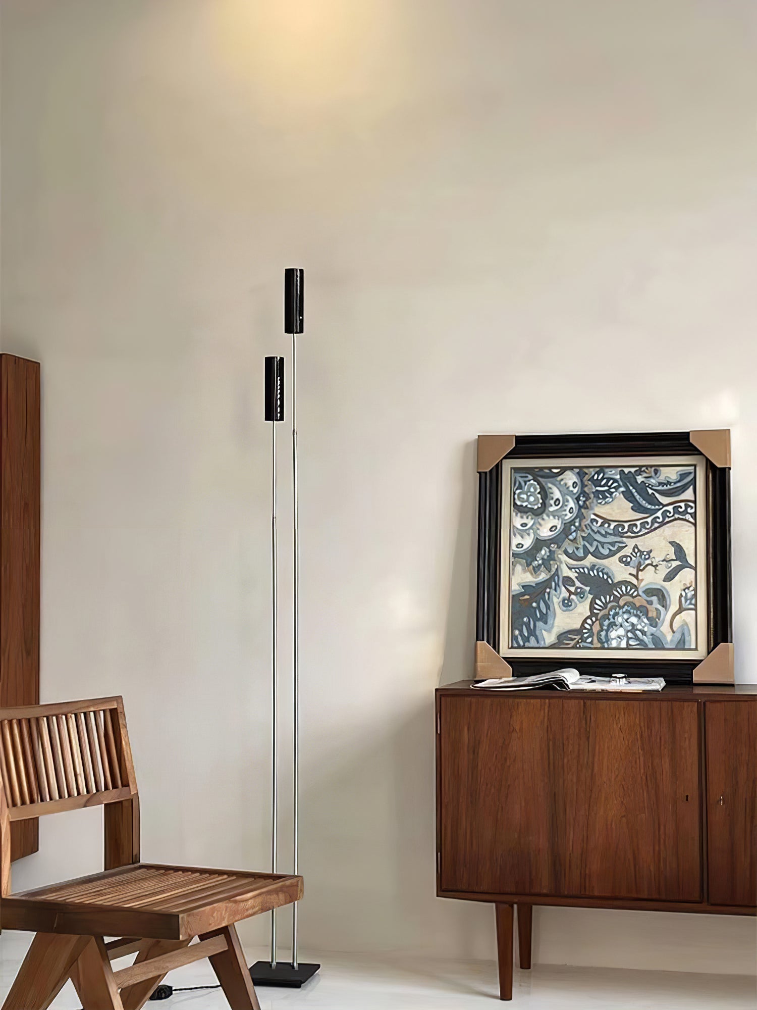 Telum Minimalist Black Floor Lamp-Neutral Decor