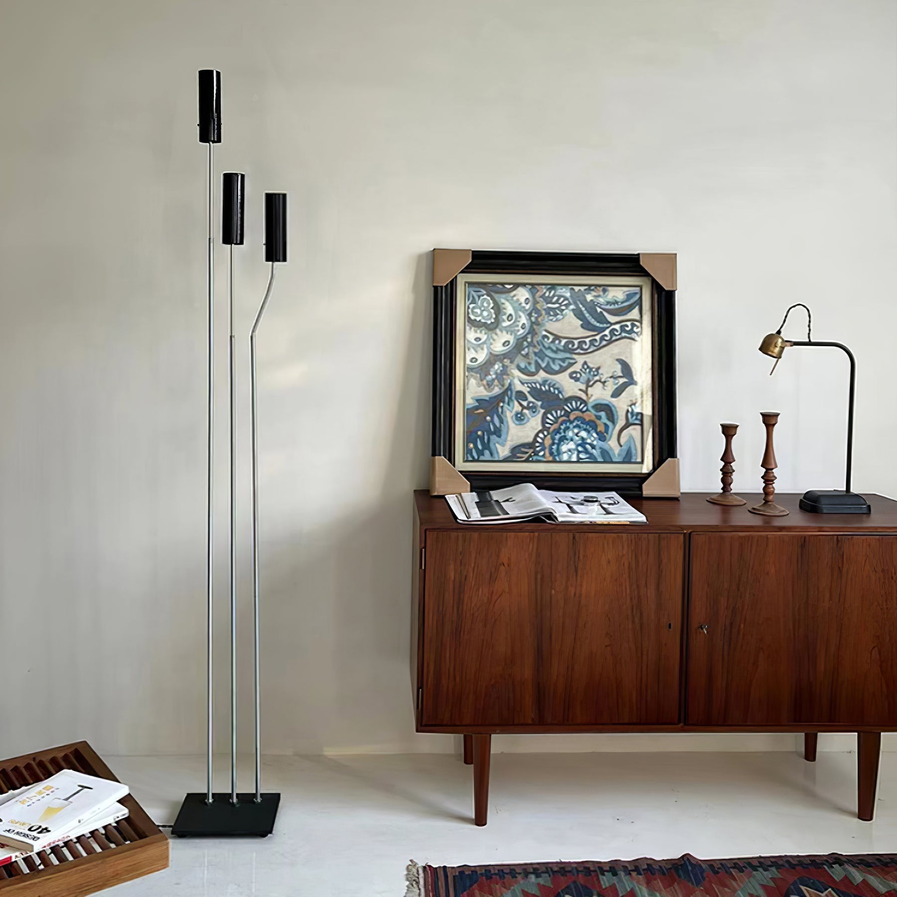 Telum Minimalist Black Floor Lamp-Neutral Decor