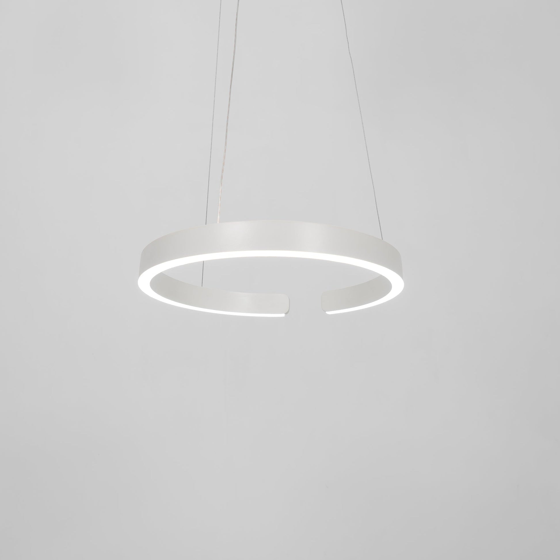 Frixx Modern Minimalist Chandelier-Neutral Decor