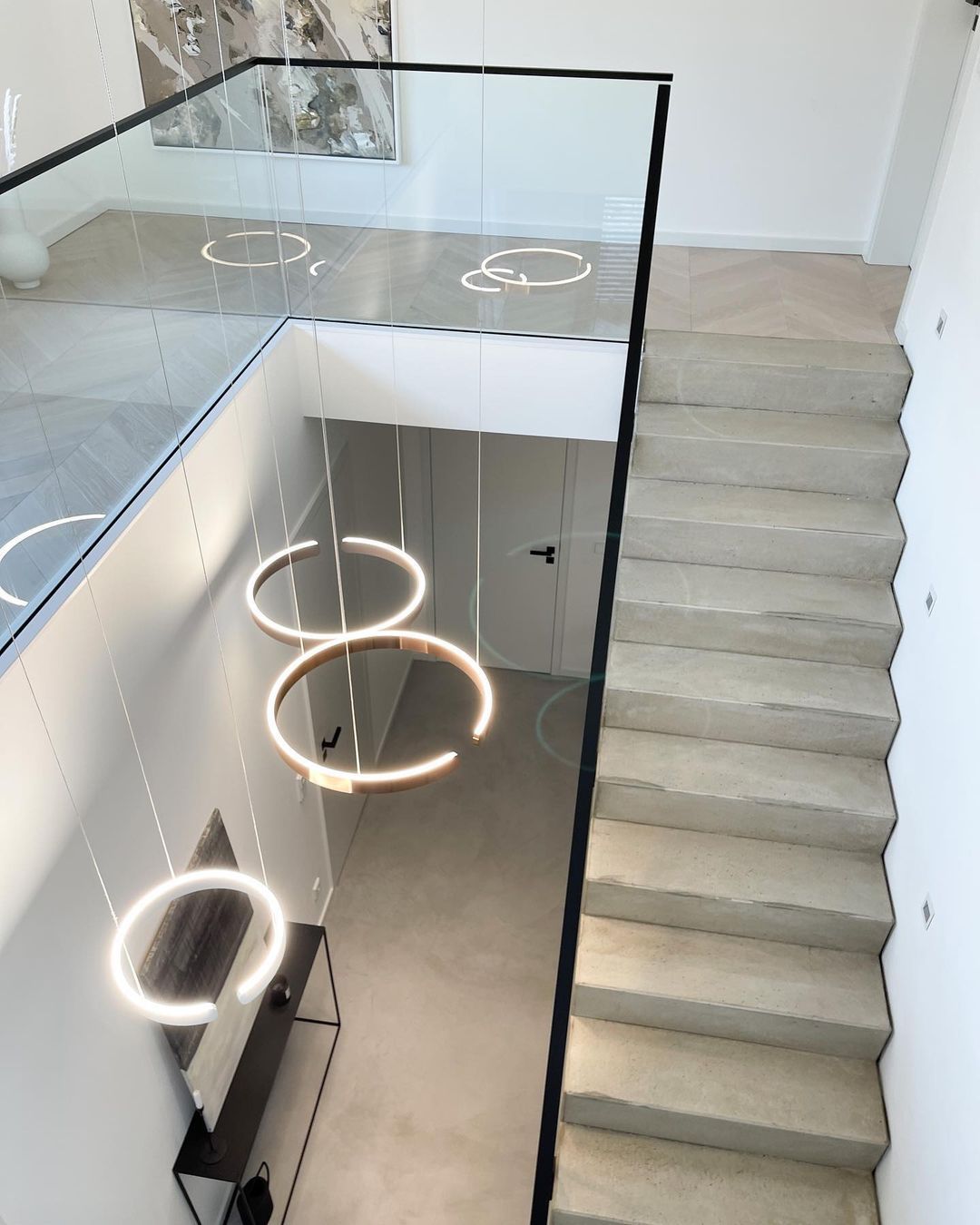 Frixx Modern Minimalist Chandelier-Neutral Decor