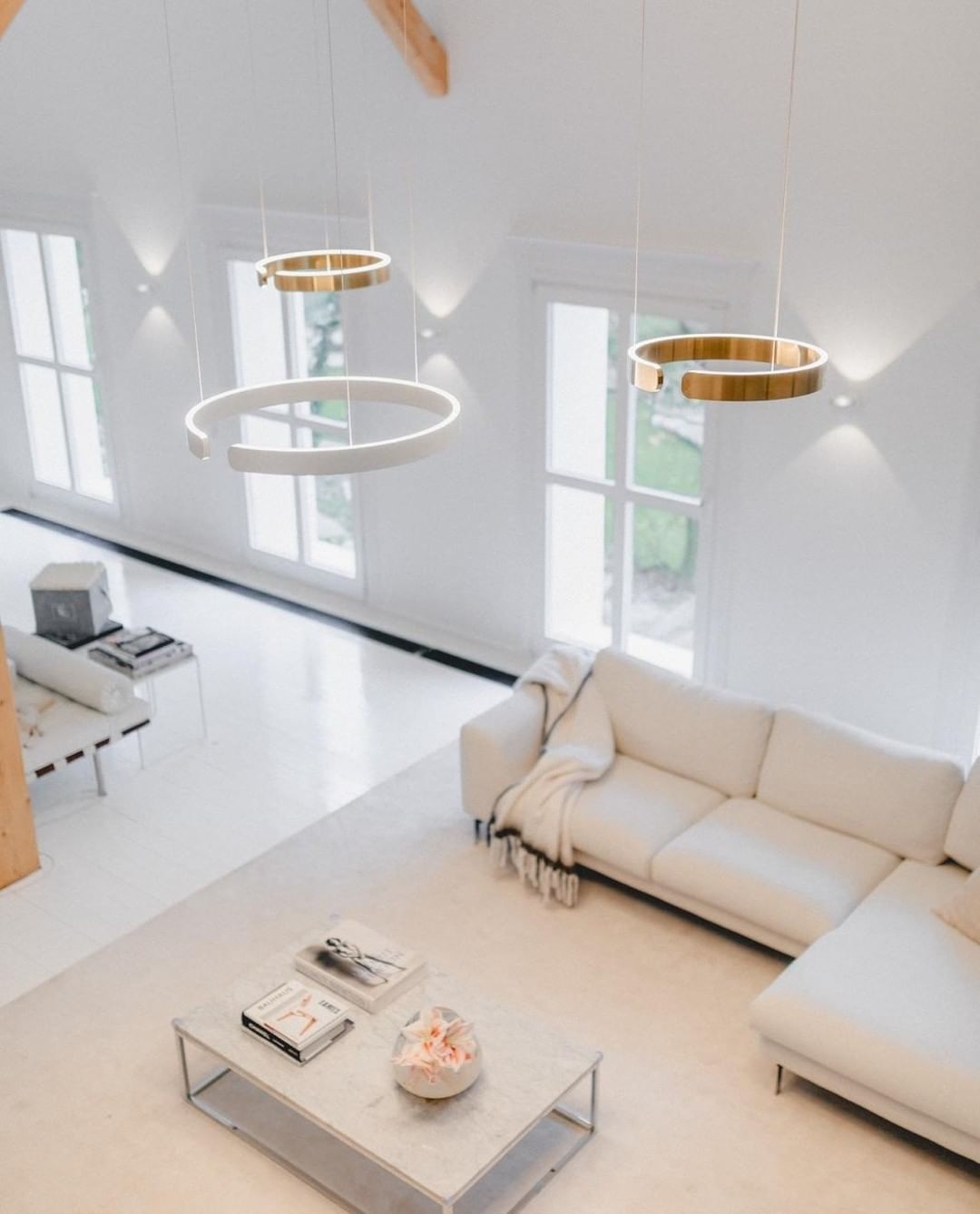 Frixx Modern Minimalist Chandelier-Neutral Decor