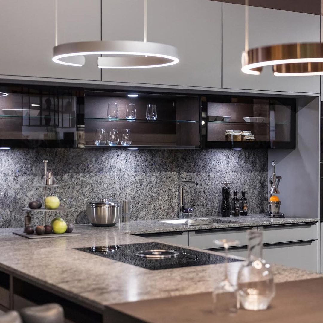 Frixx Modern Minimalist Chandelier-Neutral Decor