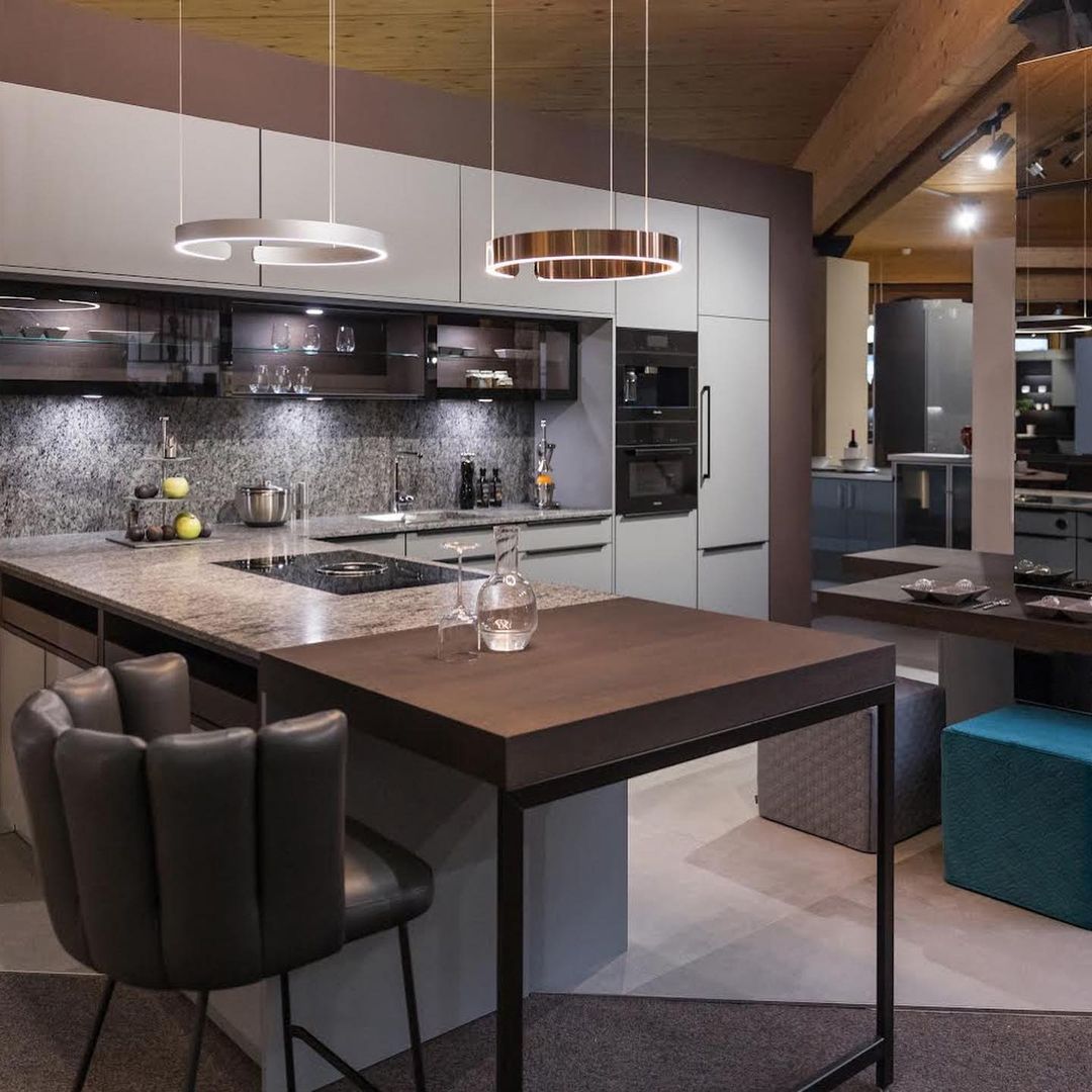 Frixx Modern Minimalist Chandelier-Neutral Decor