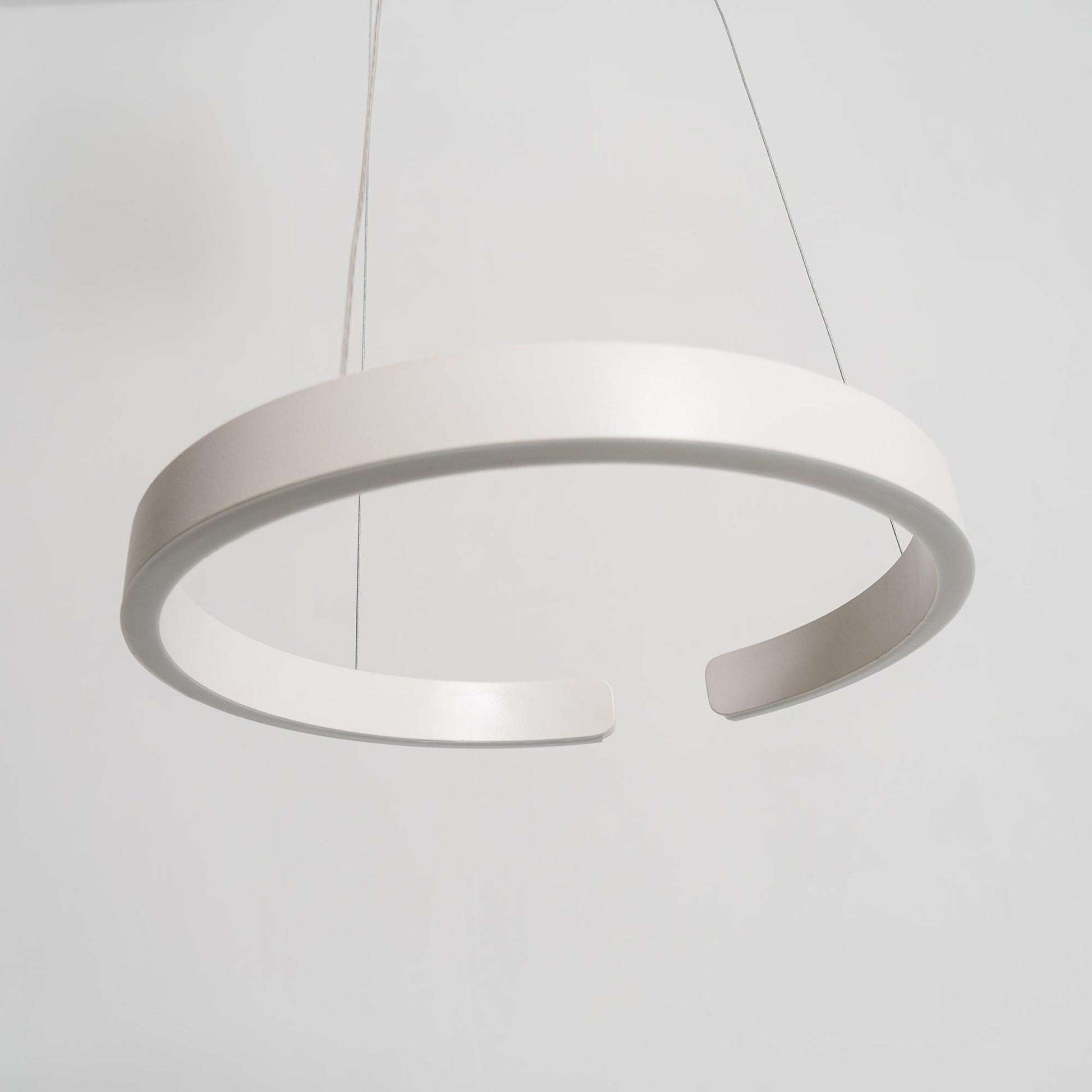 Frixx Modern Minimalist Chandelier-Neutral Decor
