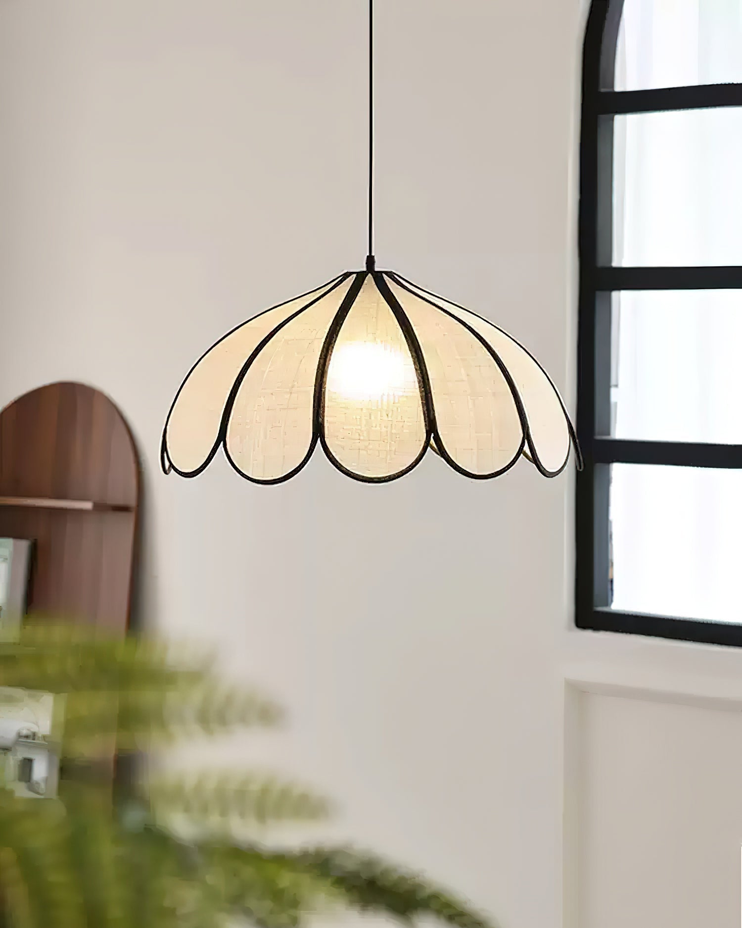 Pendant Lamp Scalloped Plant Fiber Shade Metal Frame Minimalist