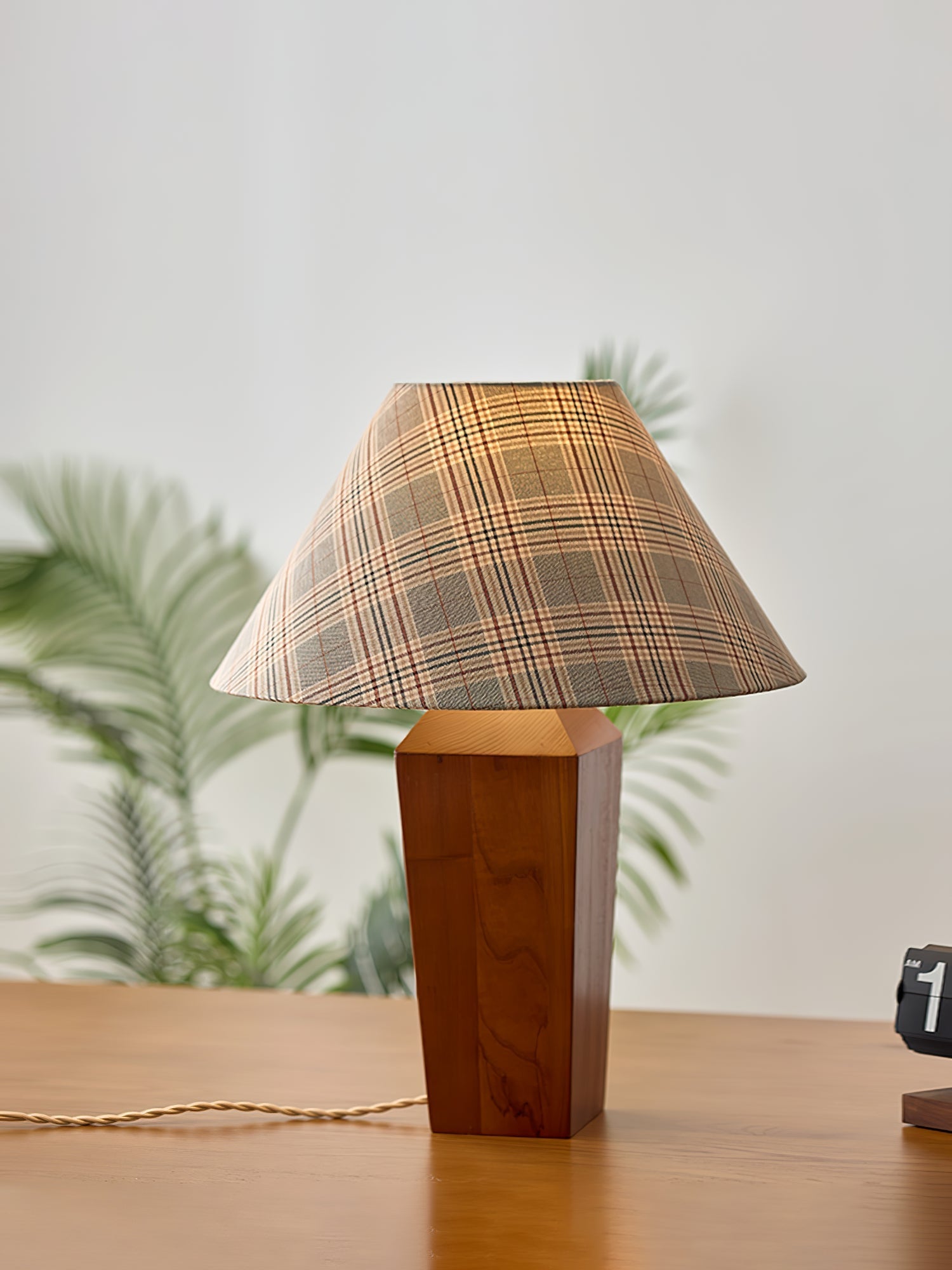 Wokel Minimalist Wood Table Lamp-Neutral Decor