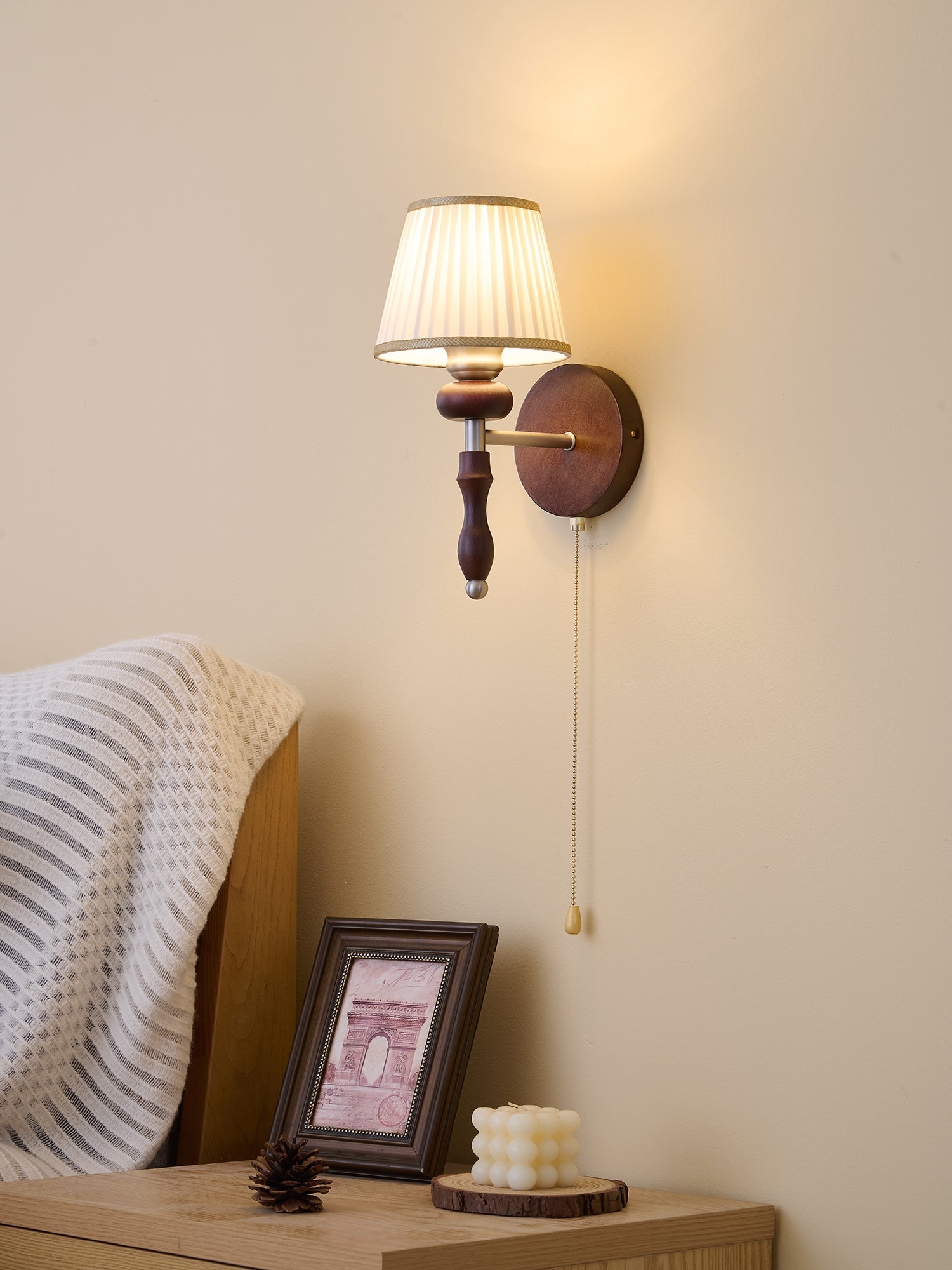 Eshae Premium Nordic Art Fabric Wood Wall Lamp-Neutral Decor
