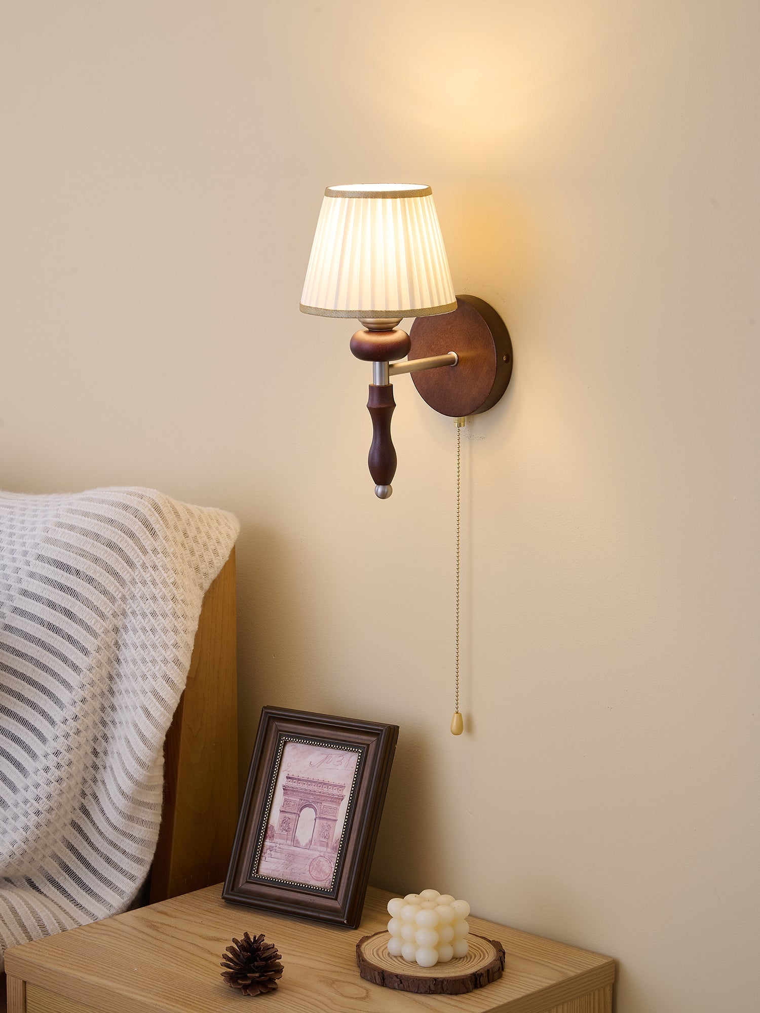 Eshae Premium Nordic Art Fabric Wood Wall Lamp-Neutral Decor