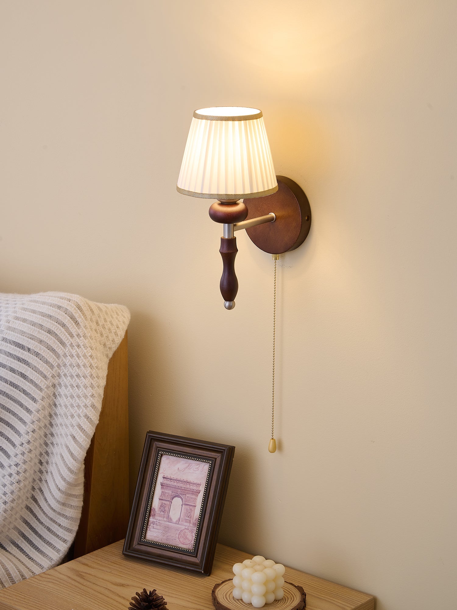 Eshae Premium Nordic Art Fabric Wood Wall Lamp-Neutral Decor