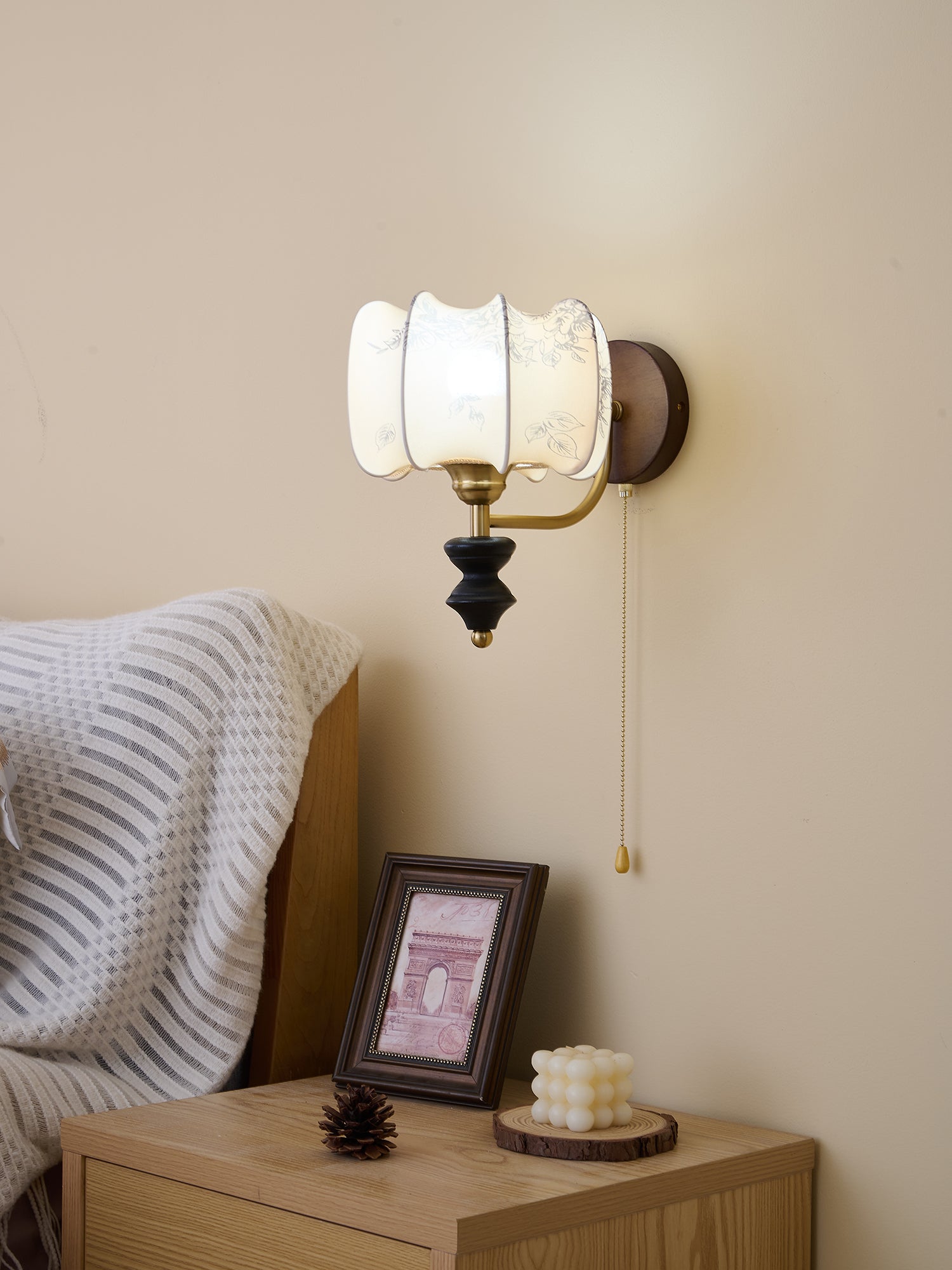 Eshae Premium Nordic Art Fabric Wood Wall Lamp-Neutral Decor