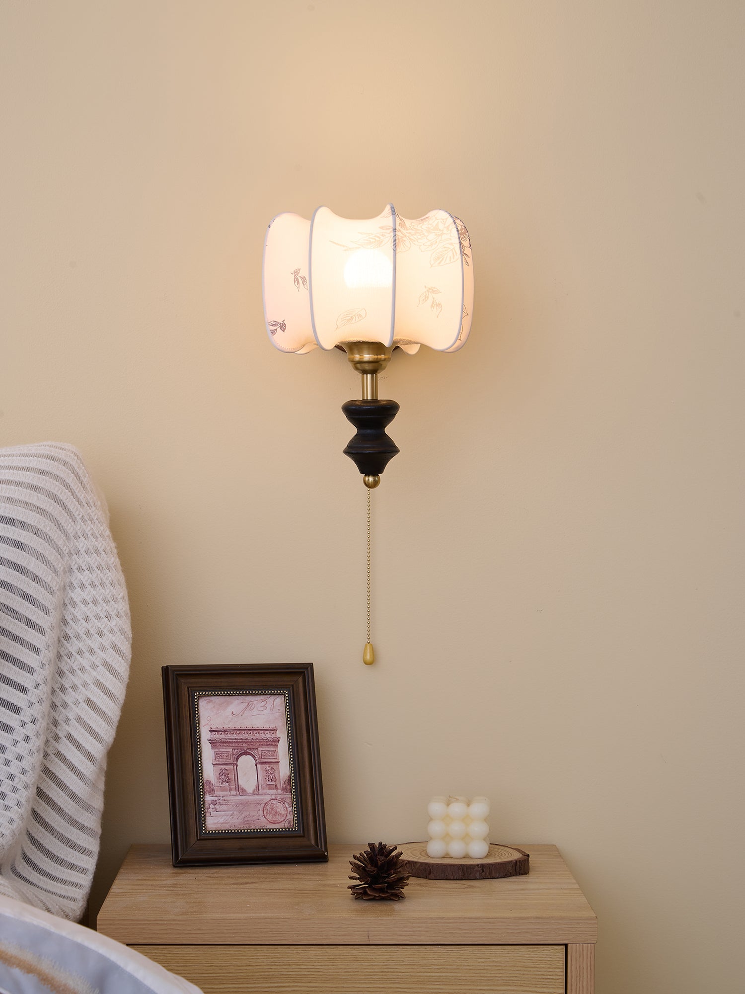 Eshae Premium Nordic Art Fabric Wood Wall Lamp-Neutral Decor