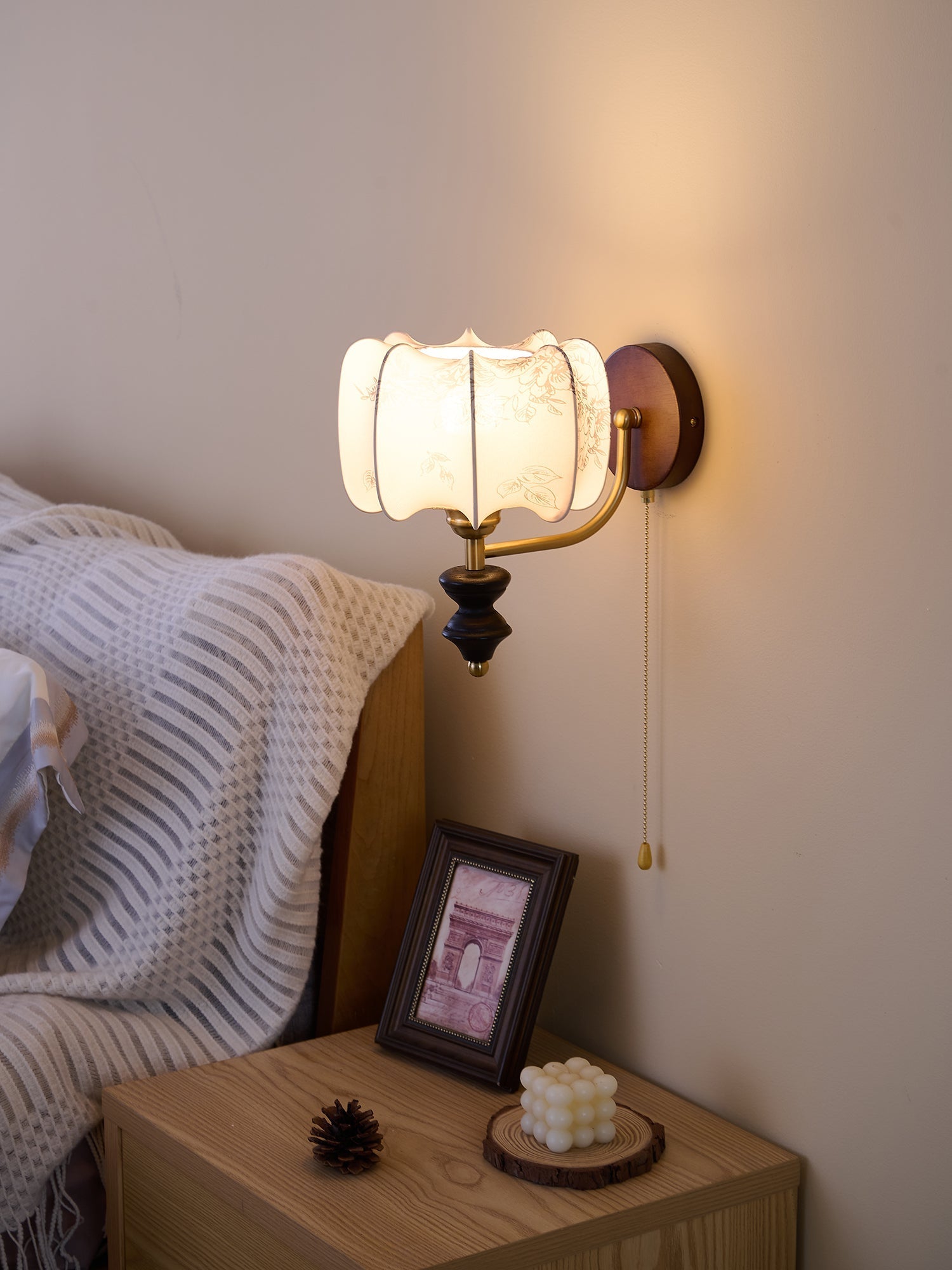 Eshae Premium Nordic Art Fabric Wood Wall Lamp-Neutral Decor