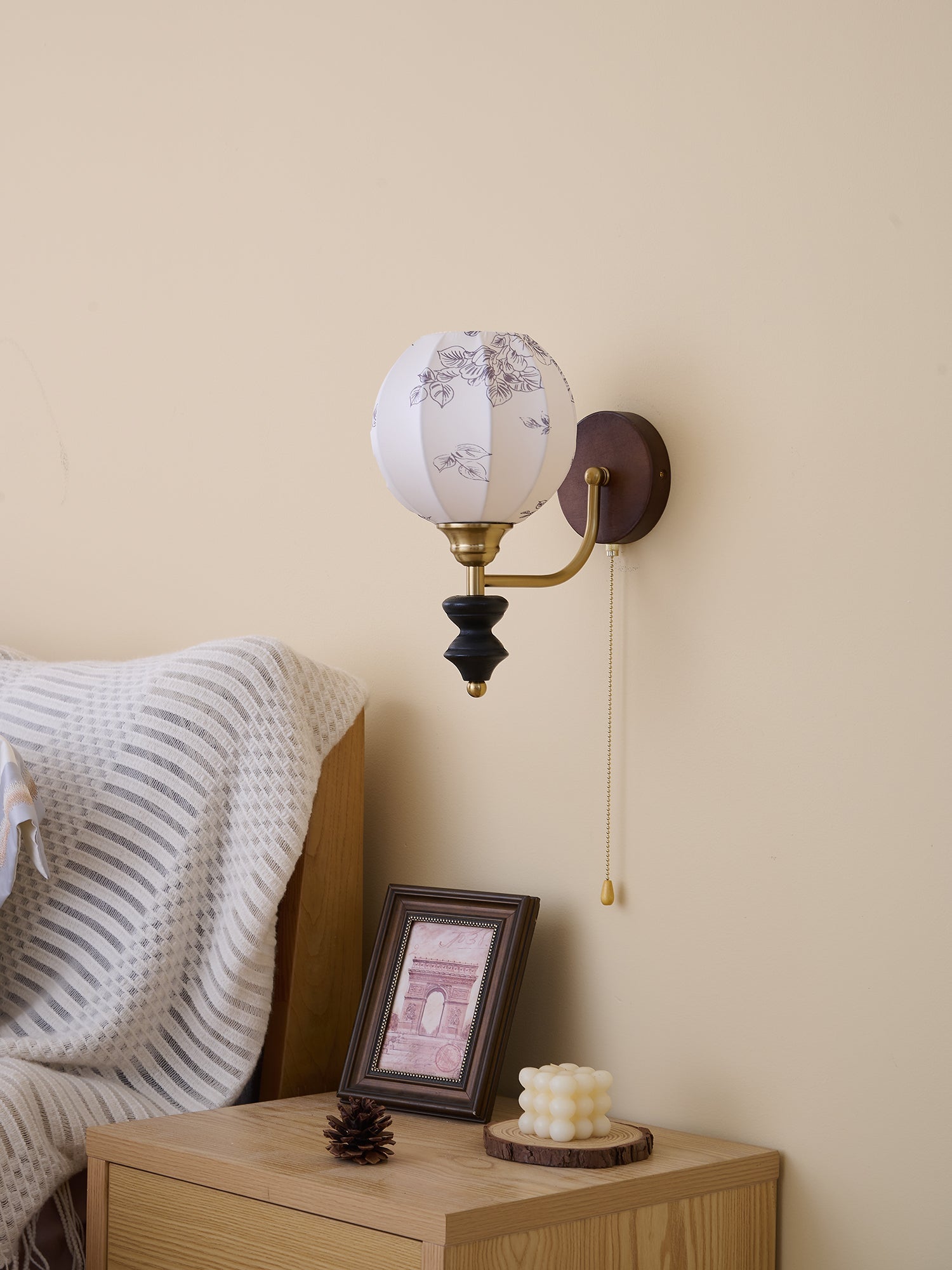 Eshae Premium Nordic Art Fabric Wood Wall Lamp-Neutral Decor