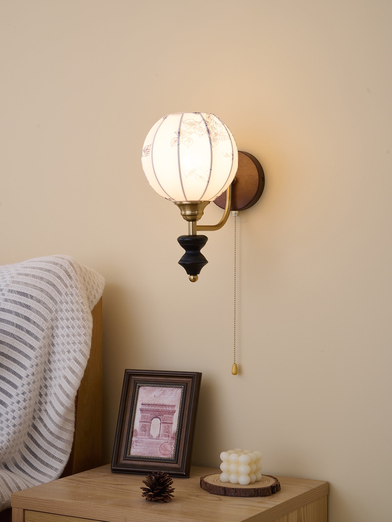 Eshae Premium Nordic Art Fabric Wood Wall Lamp-Neutral Decor