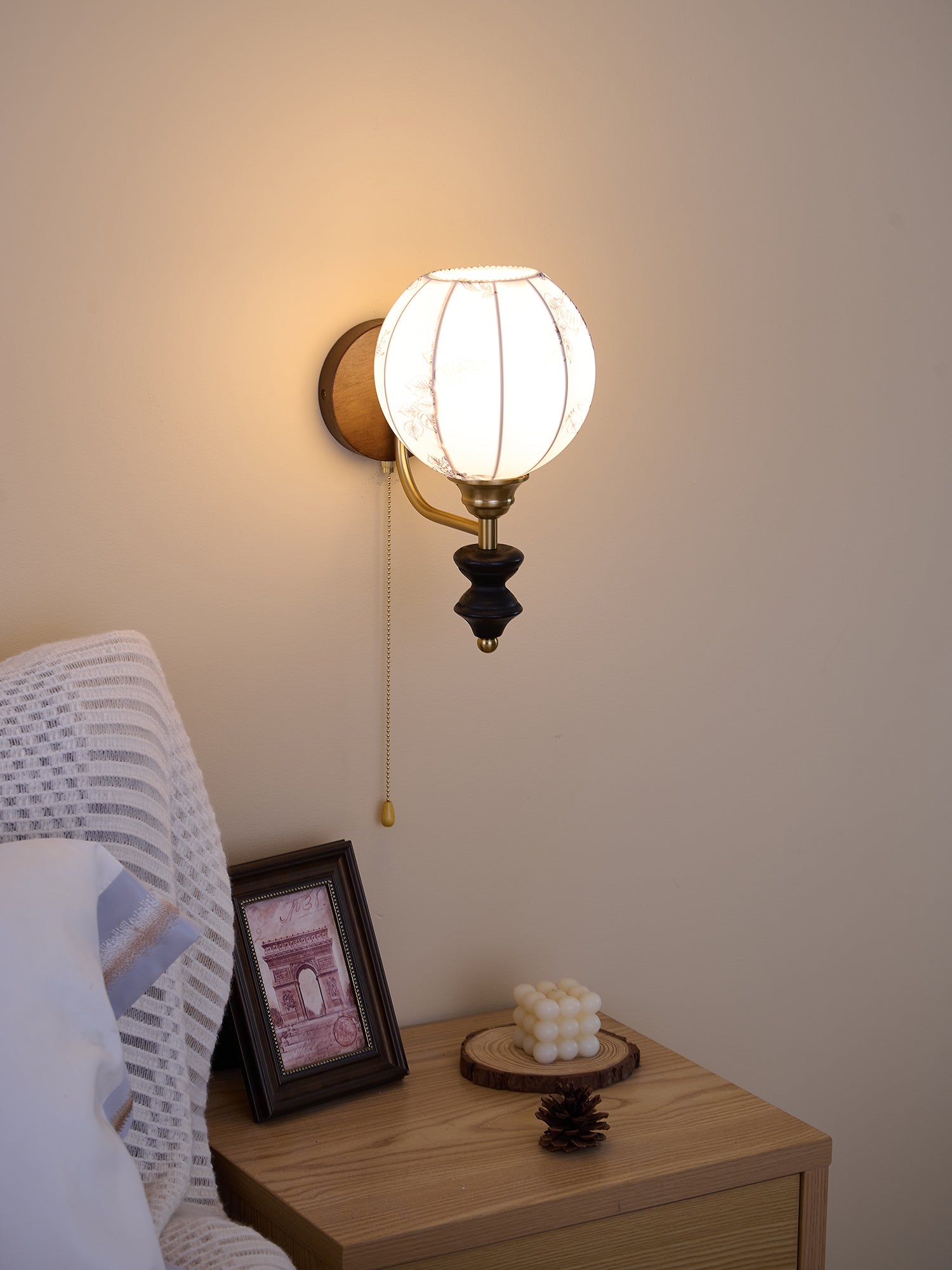 Eshae Premium Nordic Art Fabric Wood Wall Lamp-Neutral Decor