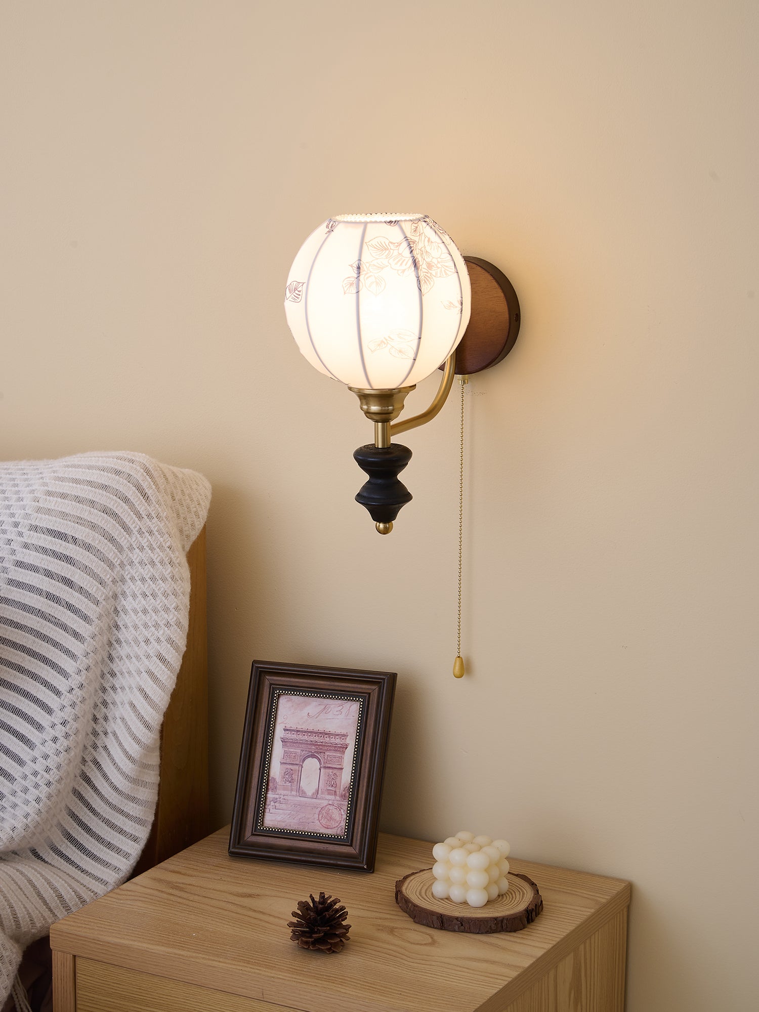Eshae Premium Nordic Art Fabric Wood Wall Lamp-Neutral Decor