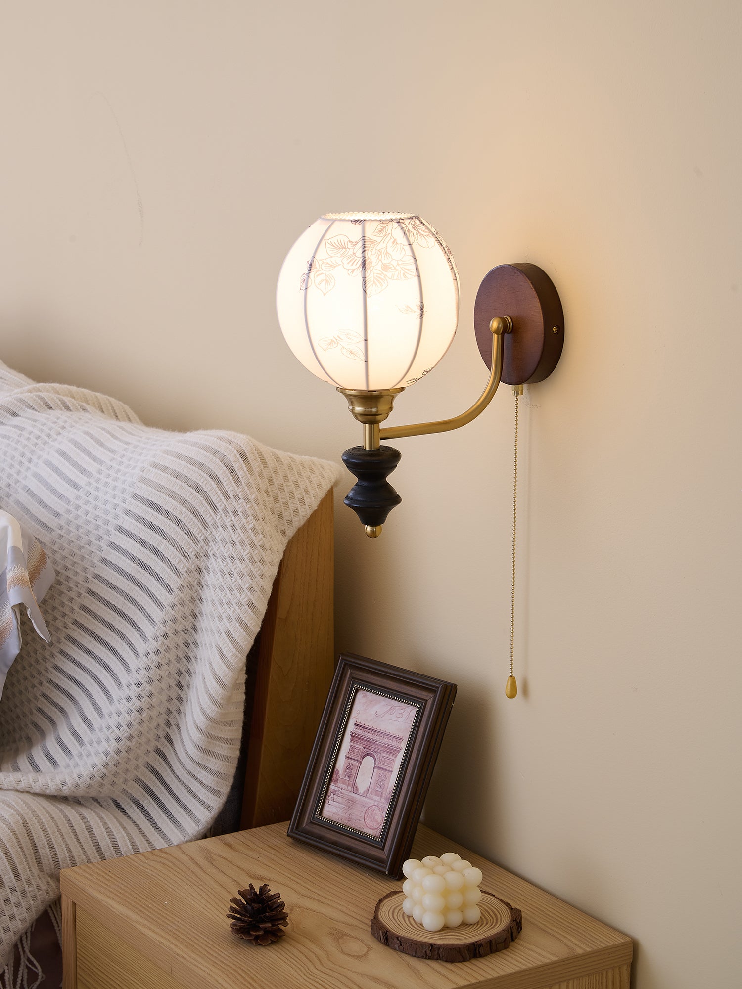 Eshae Premium Nordic Art Fabric Wood Wall Lamp-Neutral Decor
