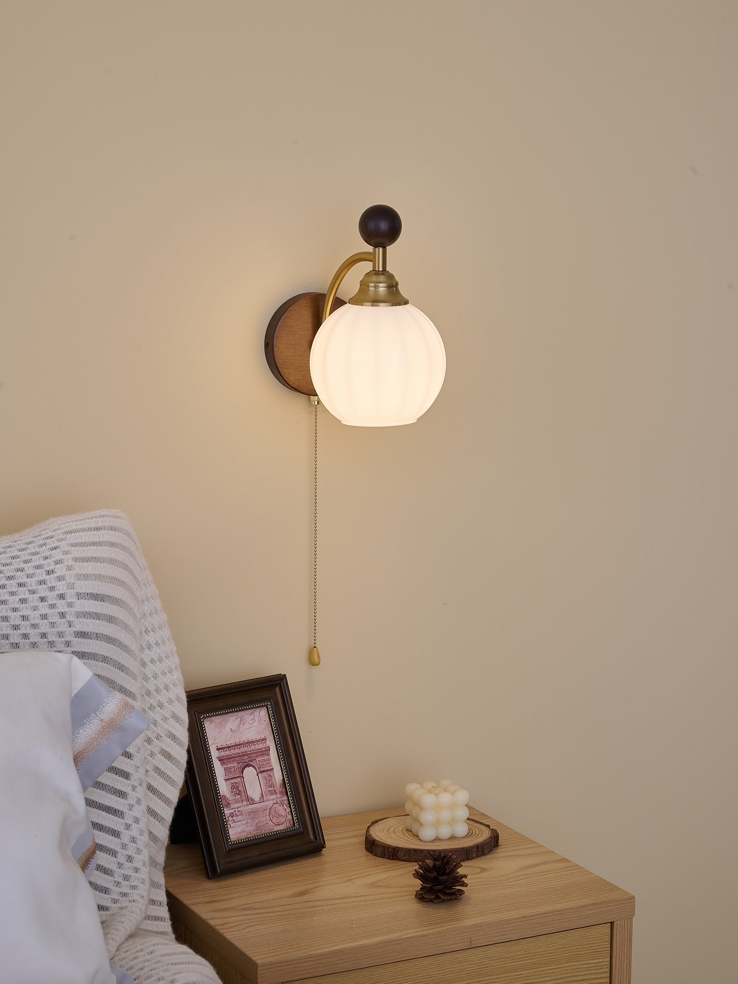 Eshae Premium Nordic Art Fabric Wood Wall Lamp-Neutral Decor
