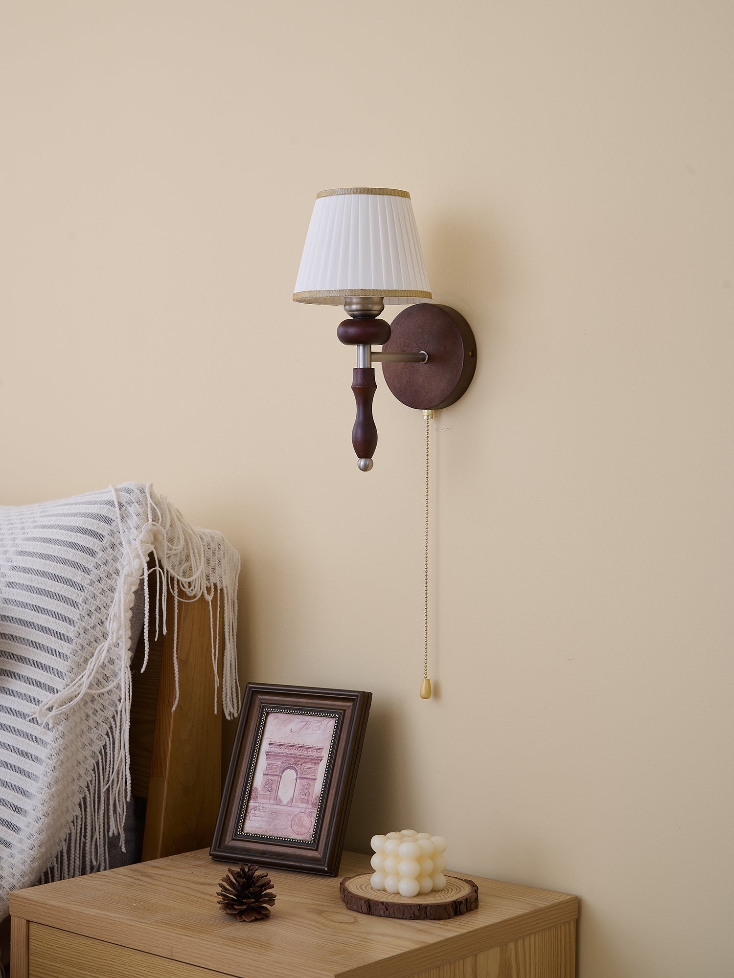 Eshae Premium Nordic Art Fabric Wood Wall Lamp-Neutral Decor