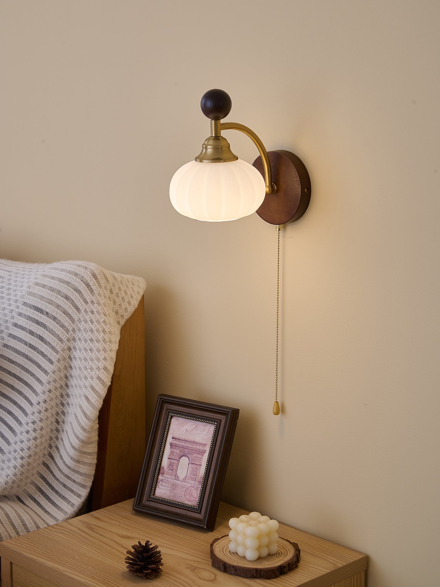 Eshae Premium Nordic Art Fabric Wood Wall Lamp-Neutral Decor
