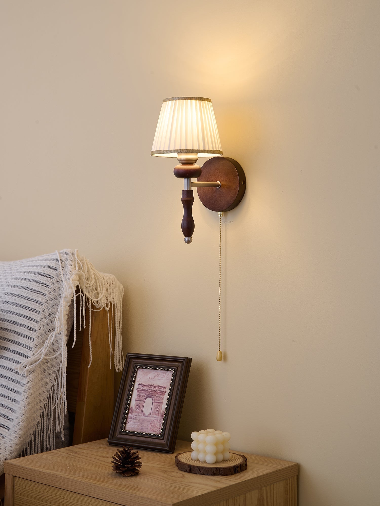 Eshae Premium Nordic Art Fabric Wood Wall Lamp-Neutral Decor