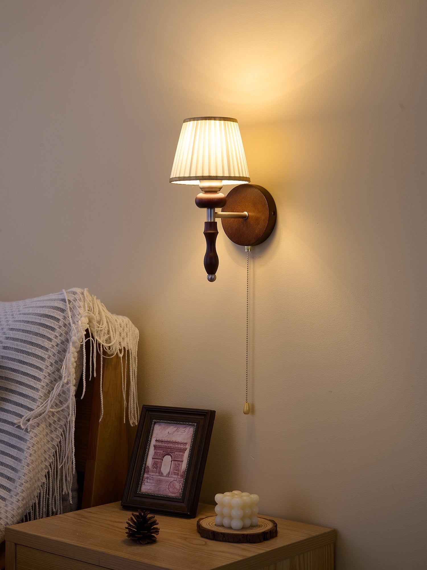 Eshae Premium Nordic Art Fabric Wood Wall Lamp-Neutral Decor