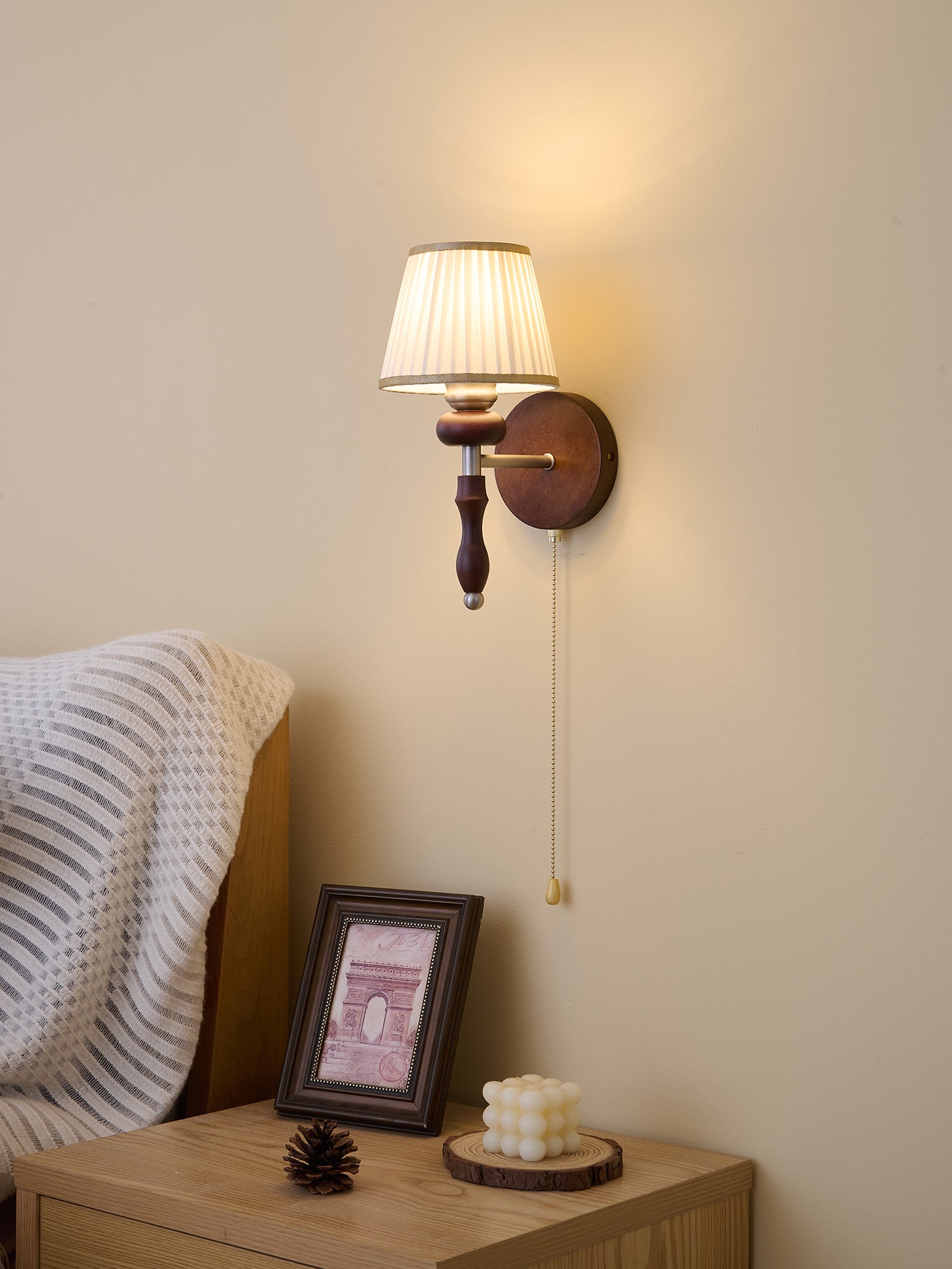 Eshae Premium Nordic Art Fabric Wood Wall Lamp-Neutral Decor
