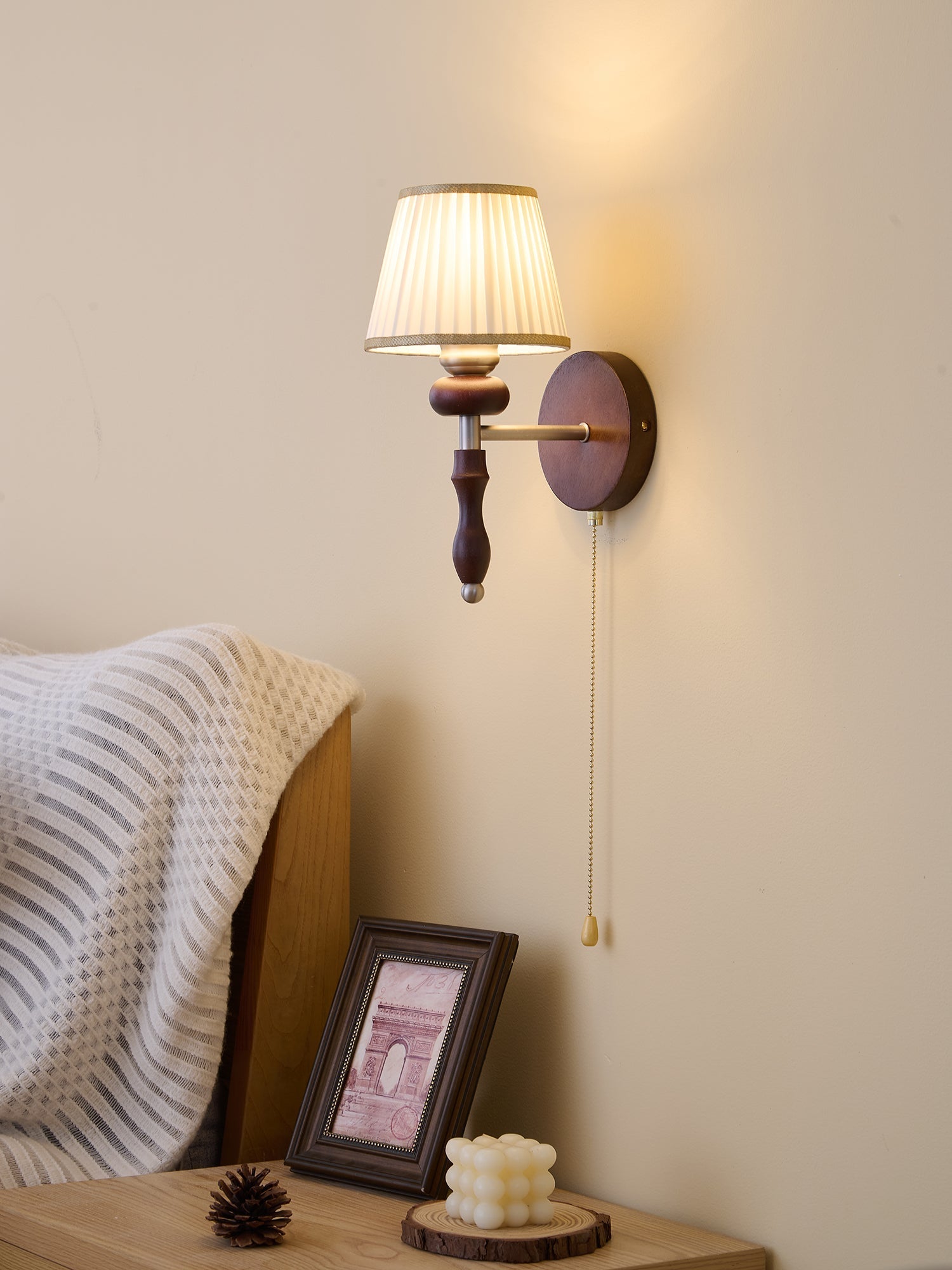 Eshae Premium Nordic Art Fabric Wood Wall Lamp-Neutral Decor