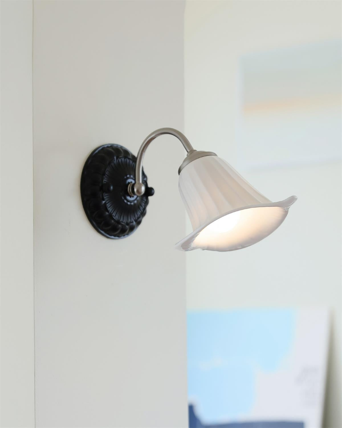 Beatrice Wall Lamp
