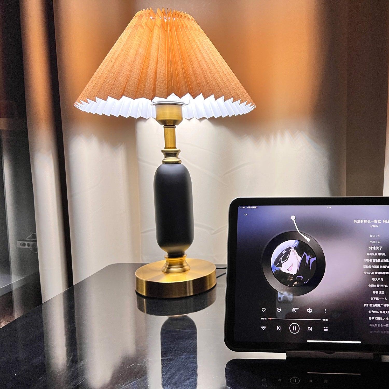 Aurmarila Fabric Table Lamp-Neutral Decor