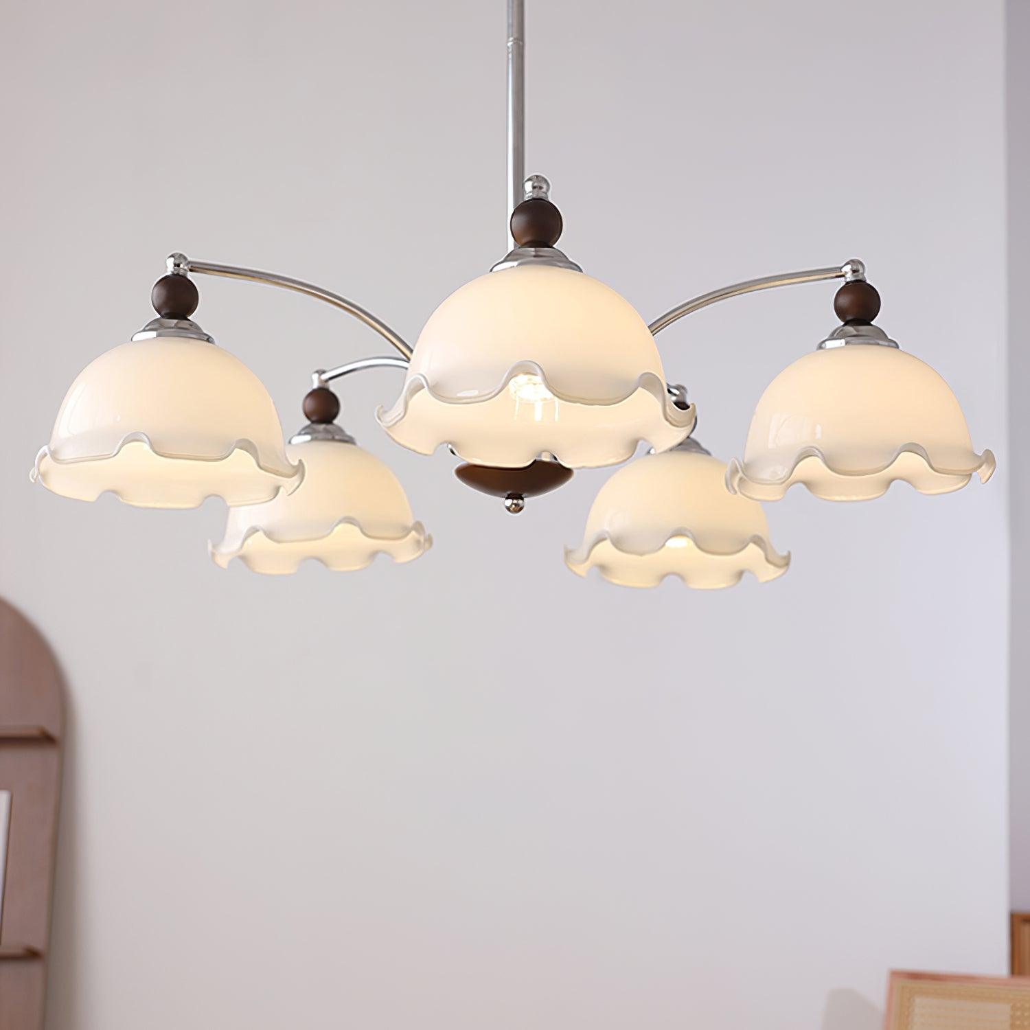 Della Chandelier