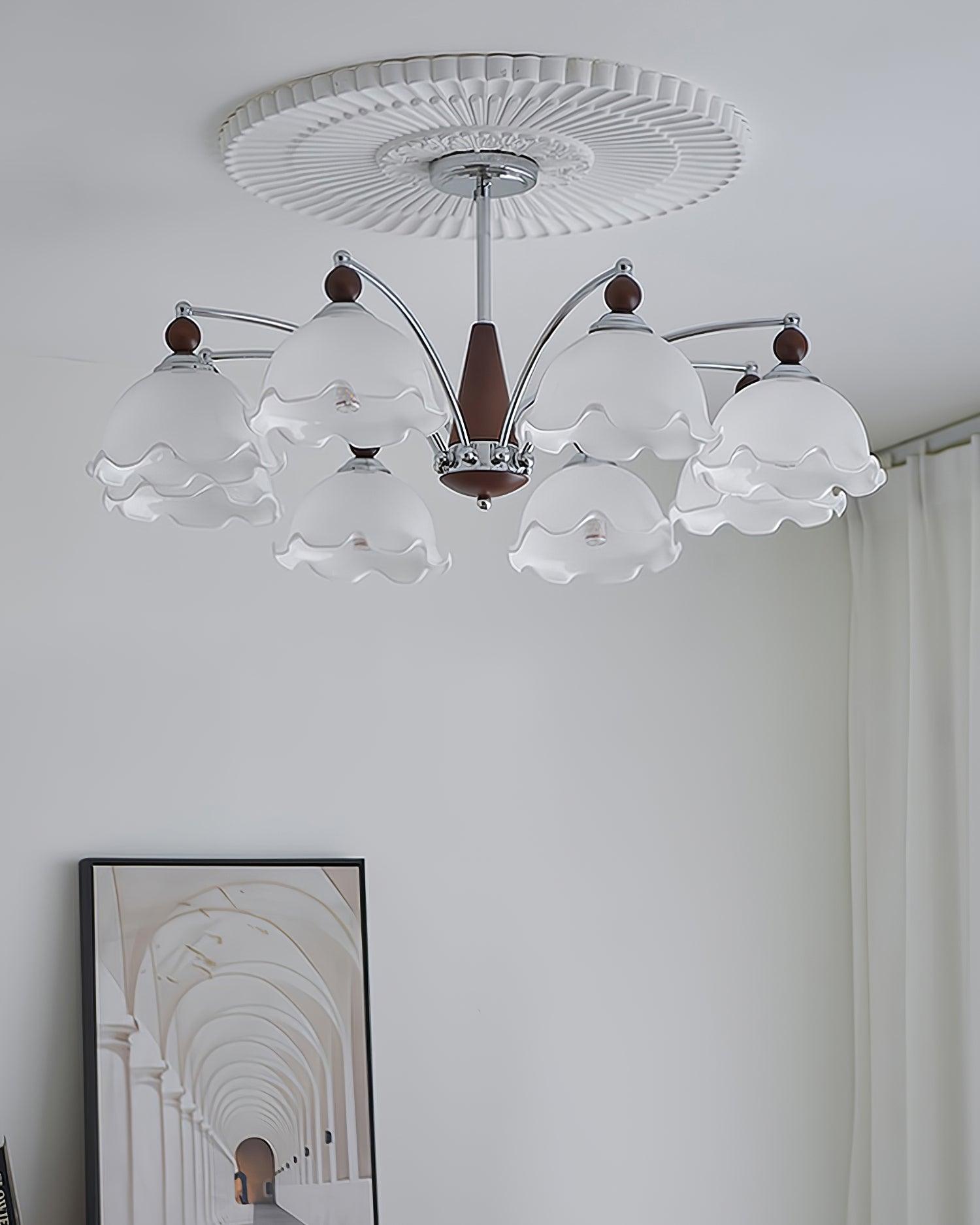 Della Chandelier