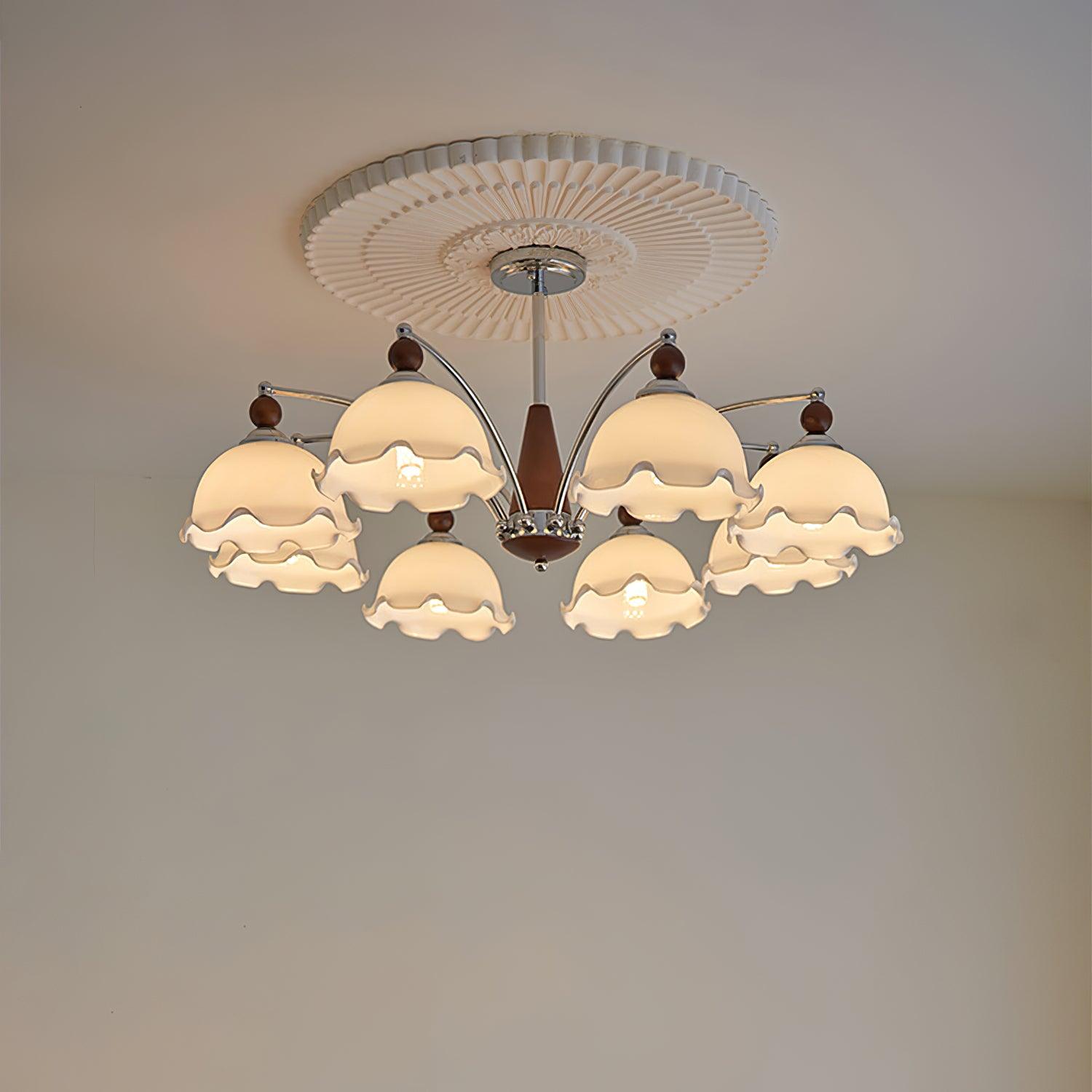Della Chandelier