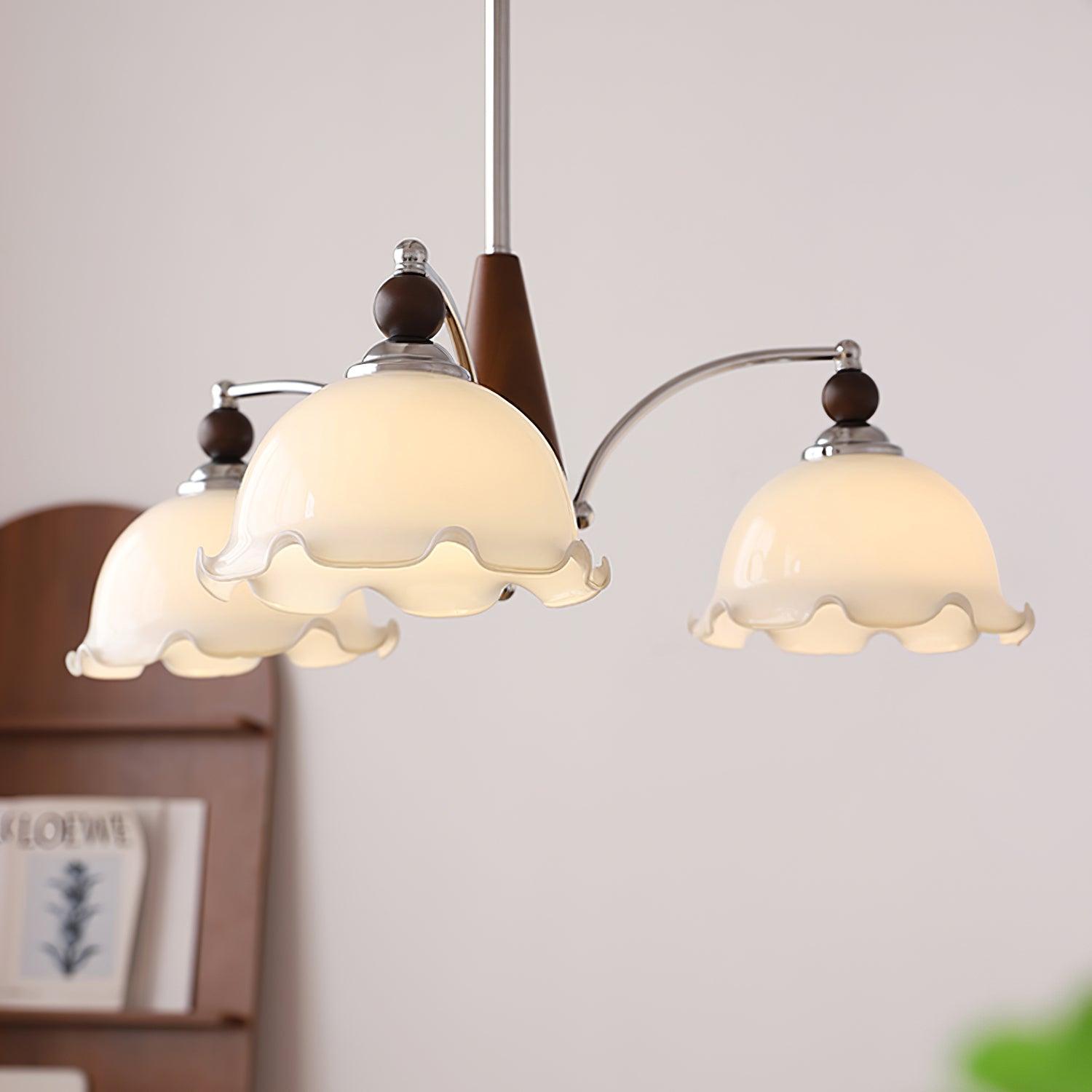 Della Chandelier