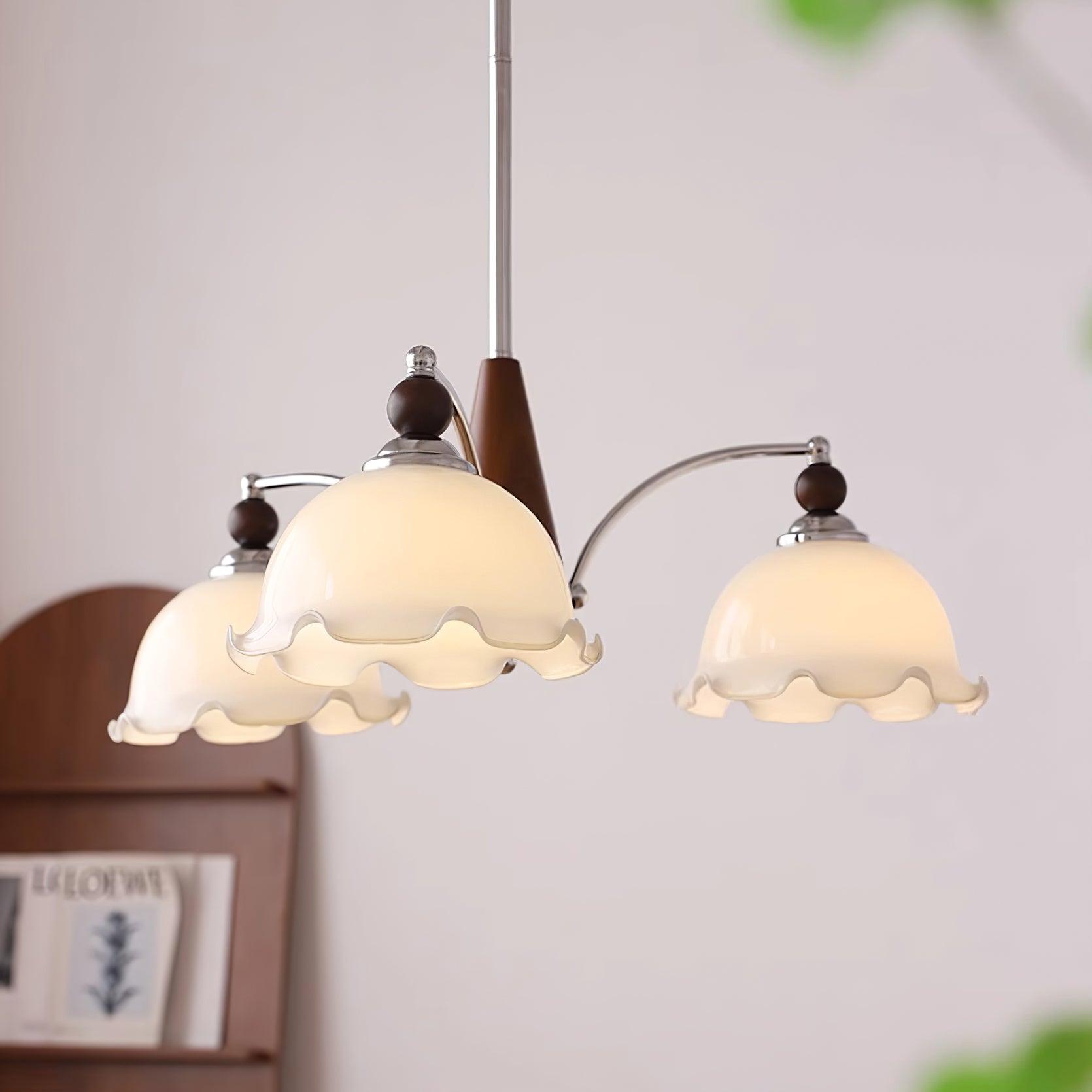Della Chandelier