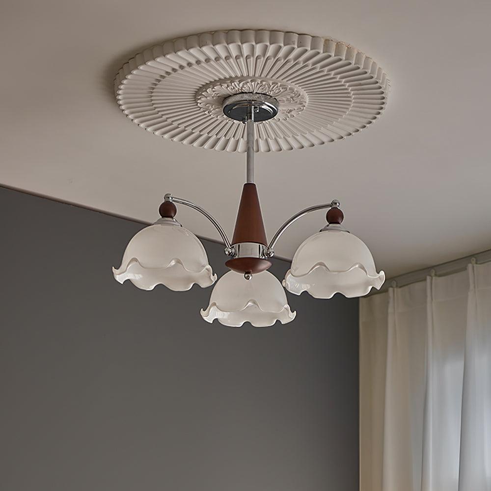 Della Chandelier
