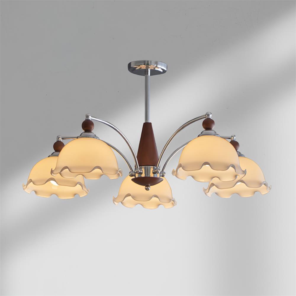 Della Chandelier