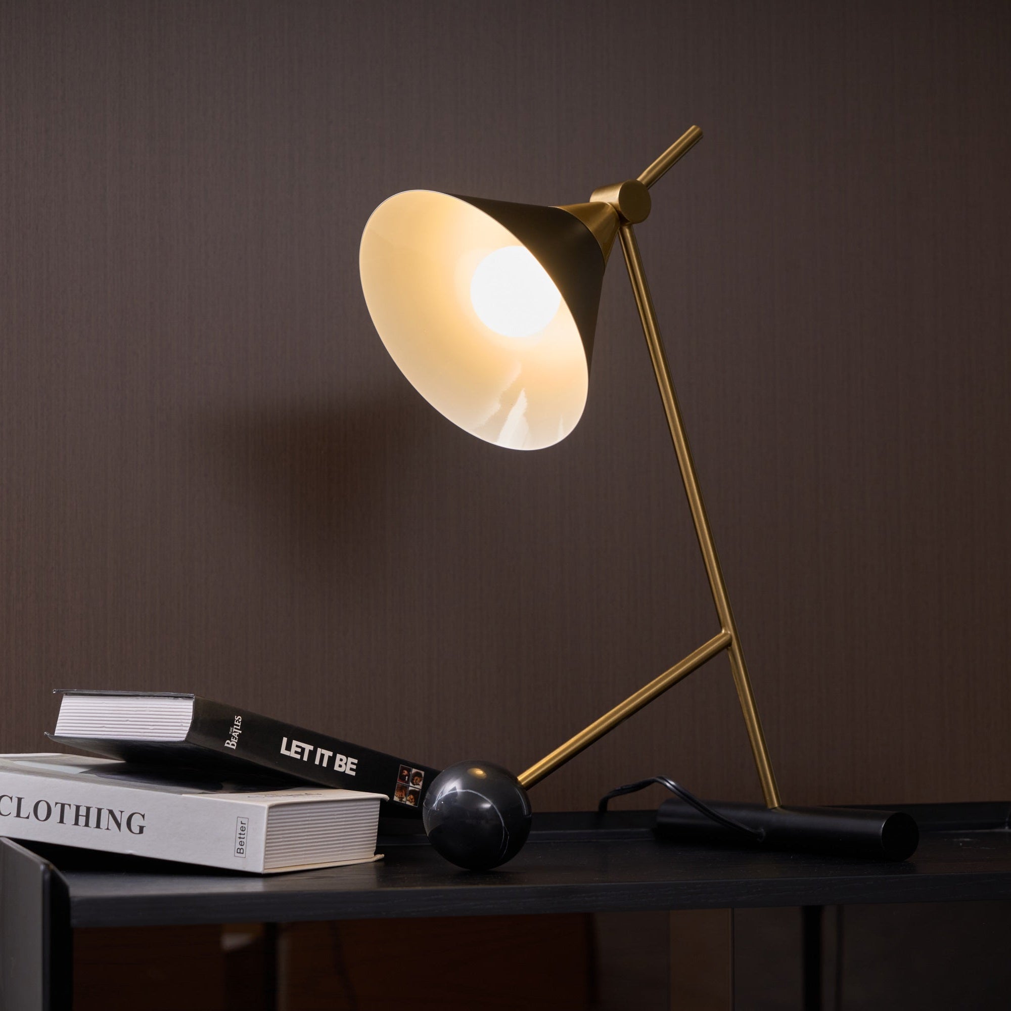 Avelo Marble Geometric Table Lamp-Neutral Decor